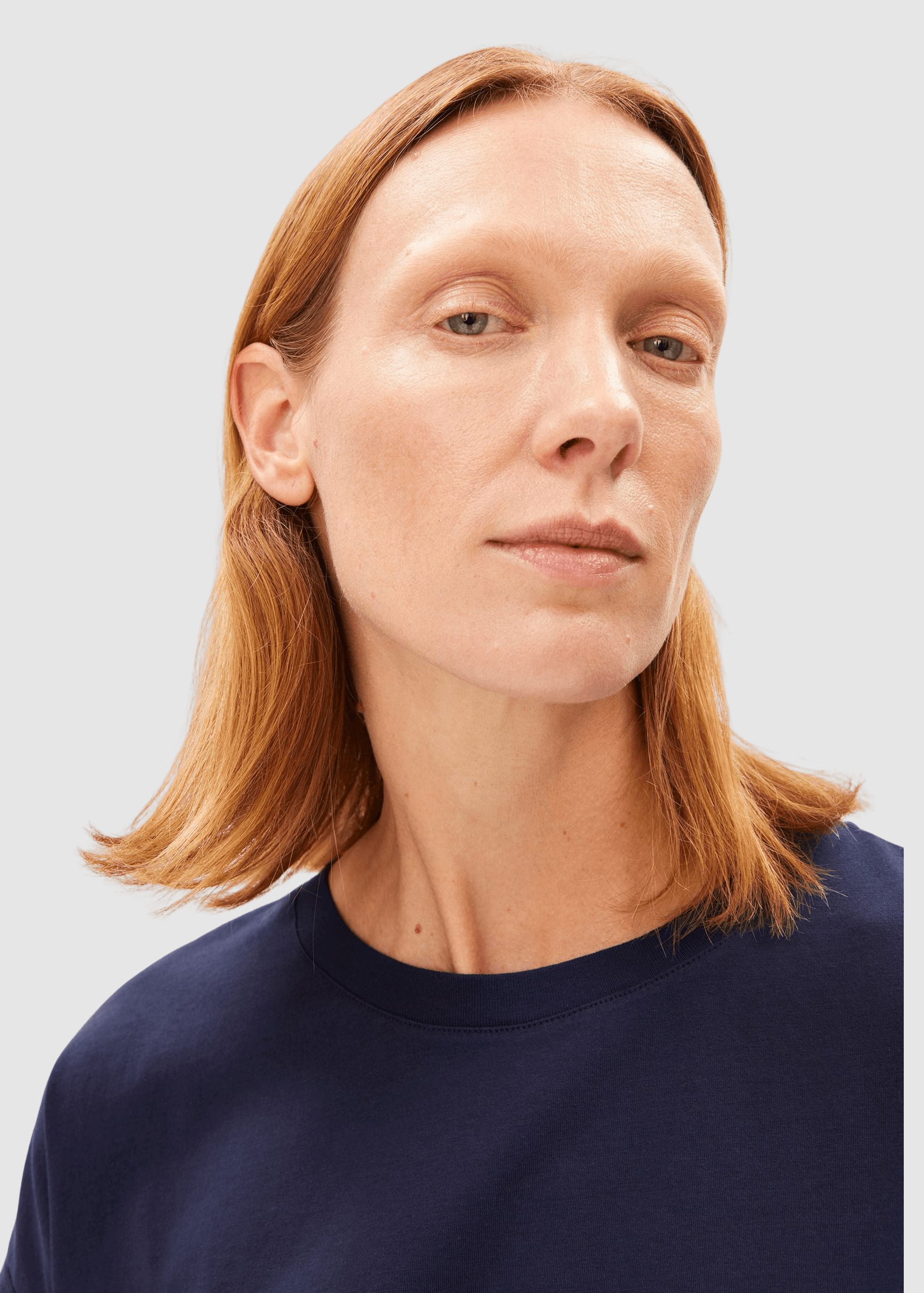 Idaara T-Shirt Tinted Navy