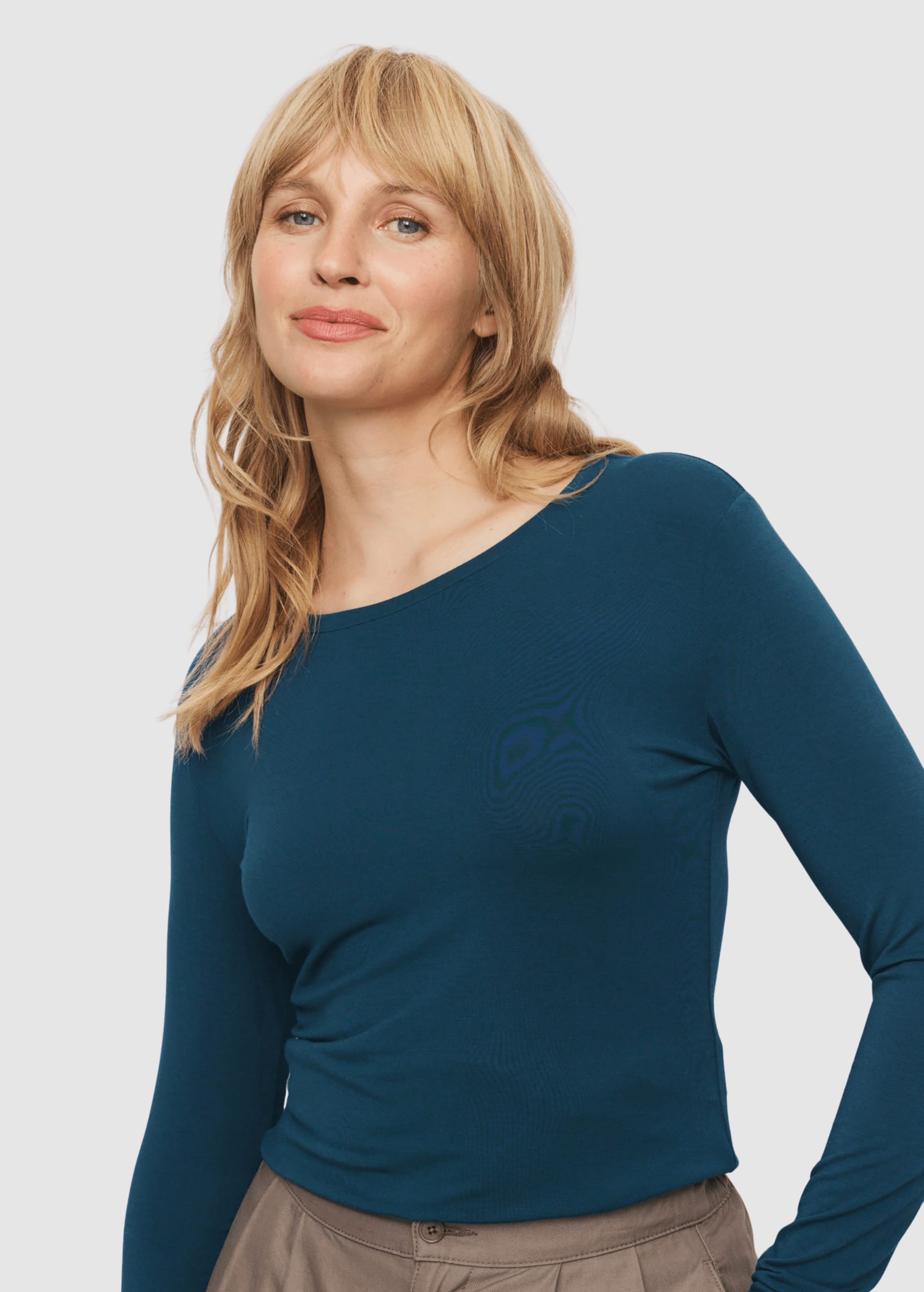 recolution-avenuela-deep-teal-4.jpeg Avenuela Deep Teal