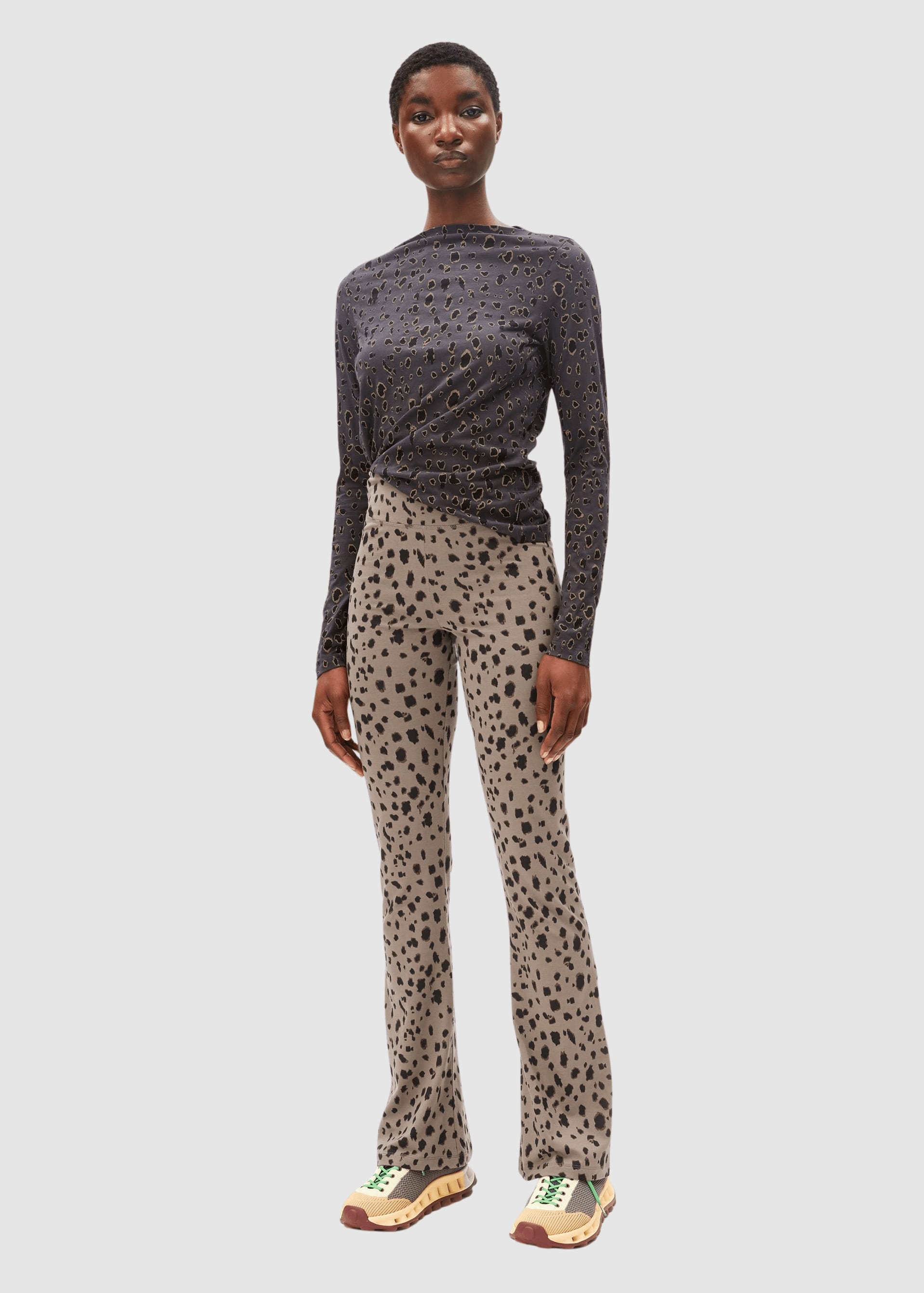 Leo Longsleeve Dark Steel