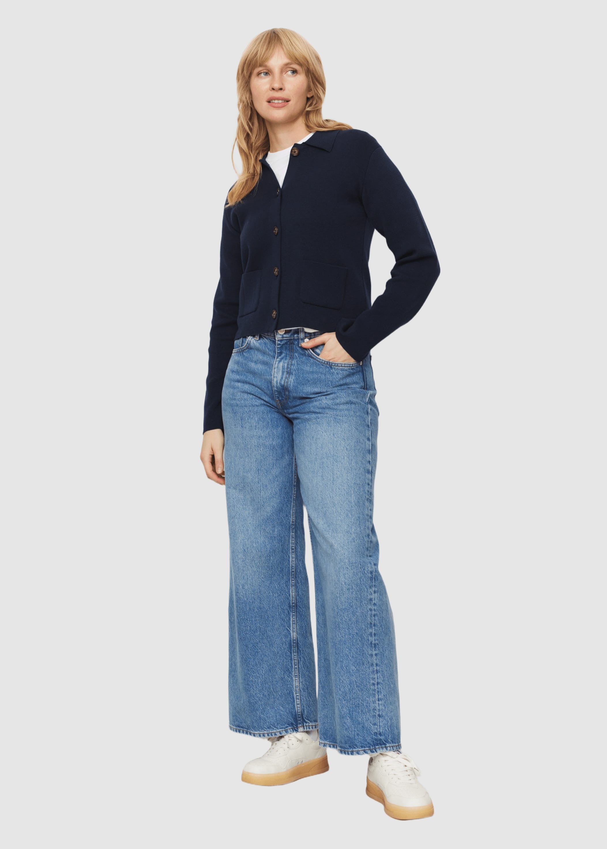 recolution-celosia-dark-navy-3.jpeg Celosia Dark Navy