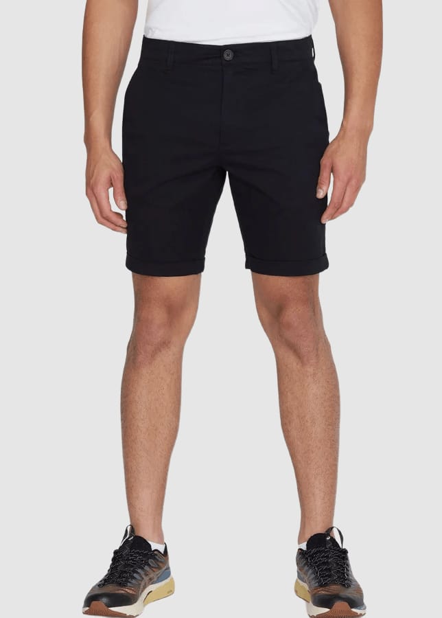 knowledge-cotton-apparel-chuck-regular-chino-shorts-black-jet-1.jpeg Chuck Regular Chino Shorts Black Jet