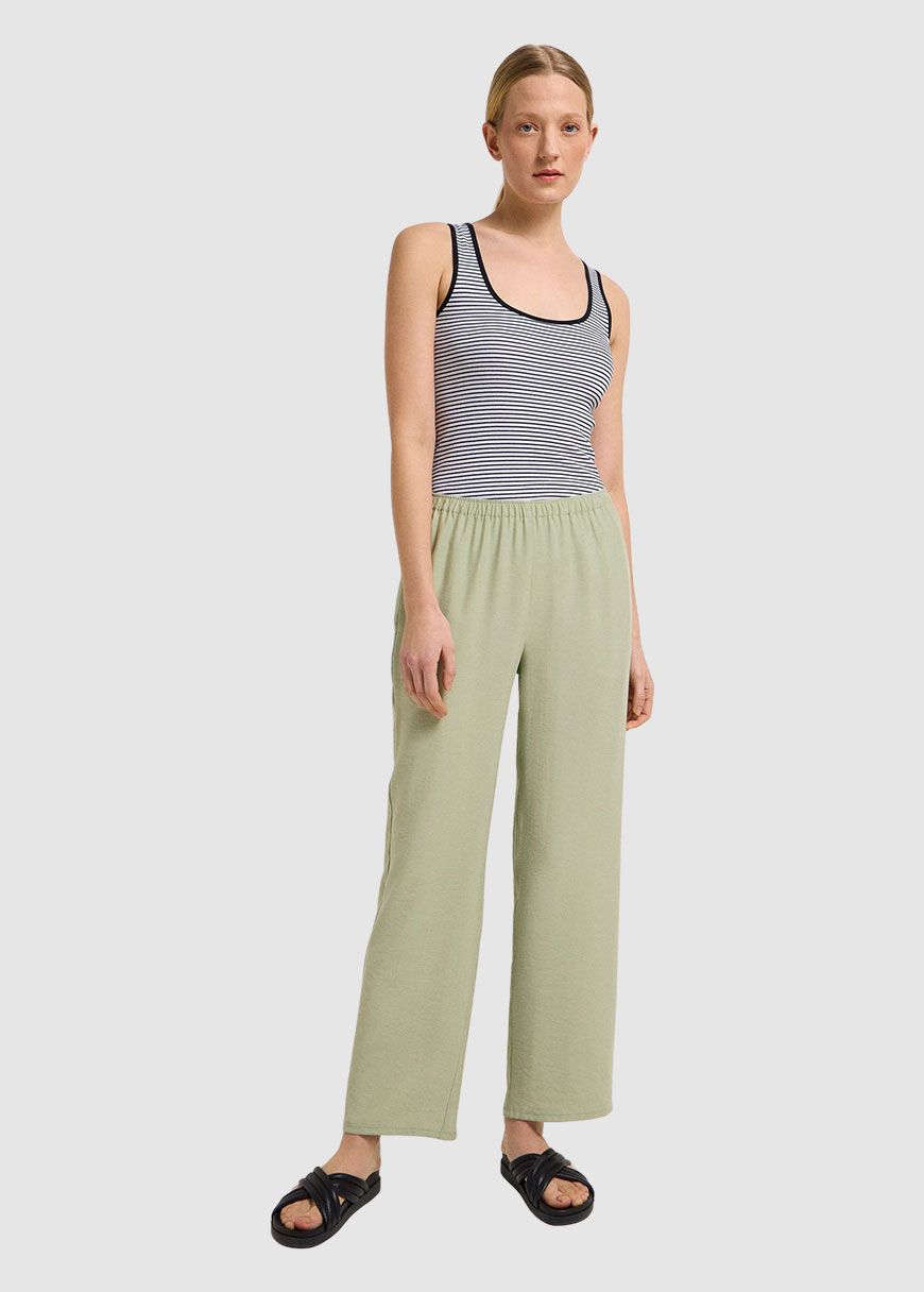Hose mit weitem Bein Hose mit weitem Bein