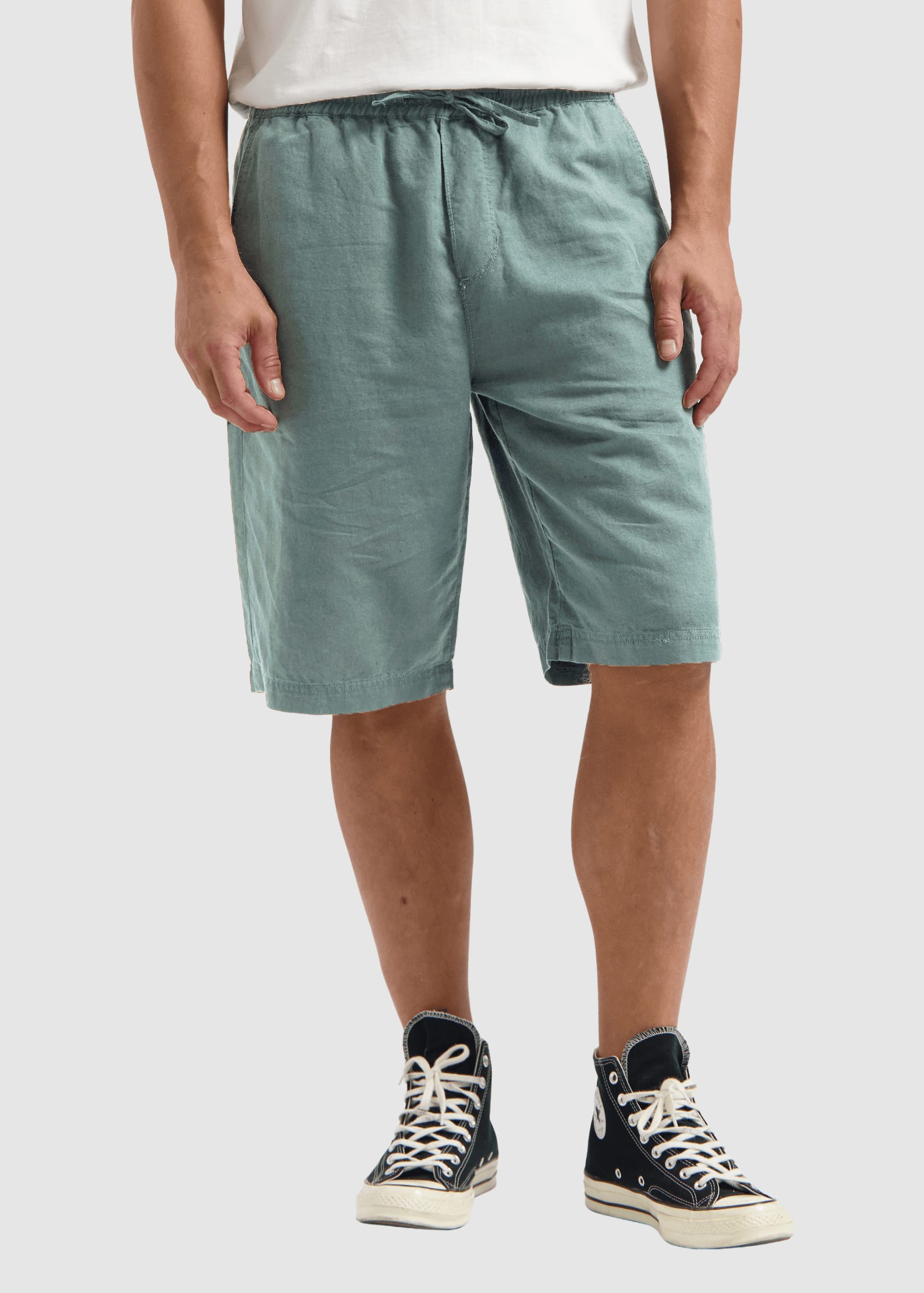 Tyler Linen Short Sage Green