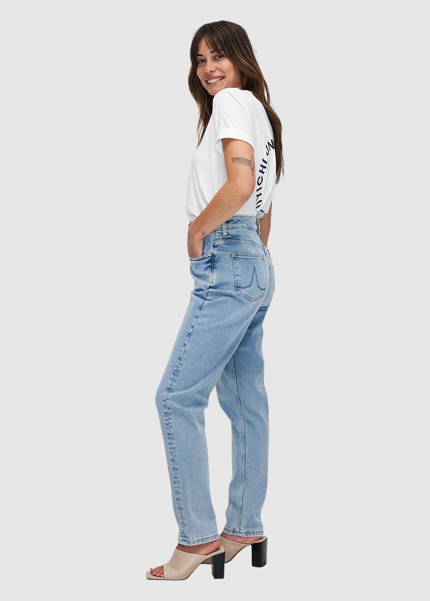 Nora Loose Tapered Nora Loose Tapered