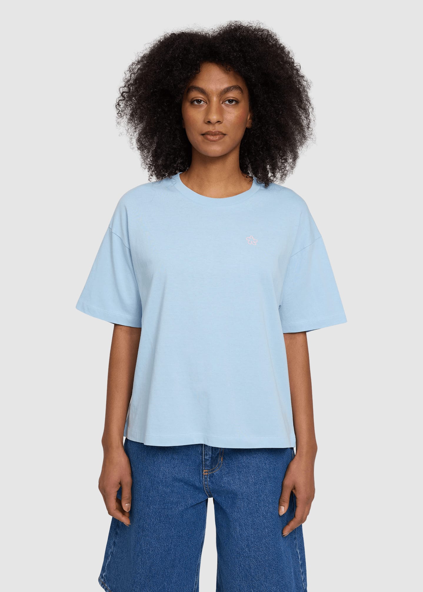 Back Print T-Shirt Foggy Blue Flowers Back Print T-Shirt Foggy Blue Flowers