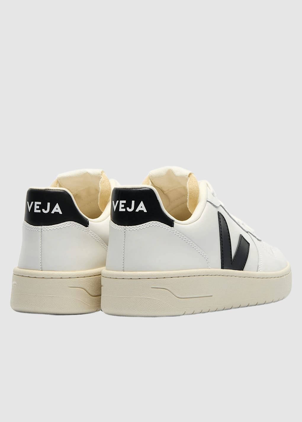 veja-v-10-prime-leather-extra-white-black-3.jpeg V-10 Prime Leather Extra White Black