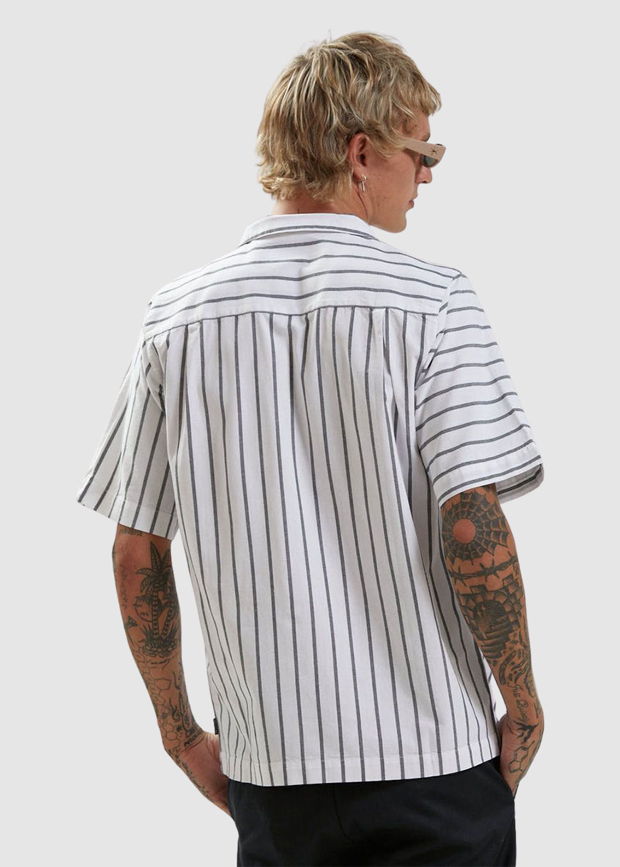 Ladera Unisex Cuban Short Sleeve Shirt