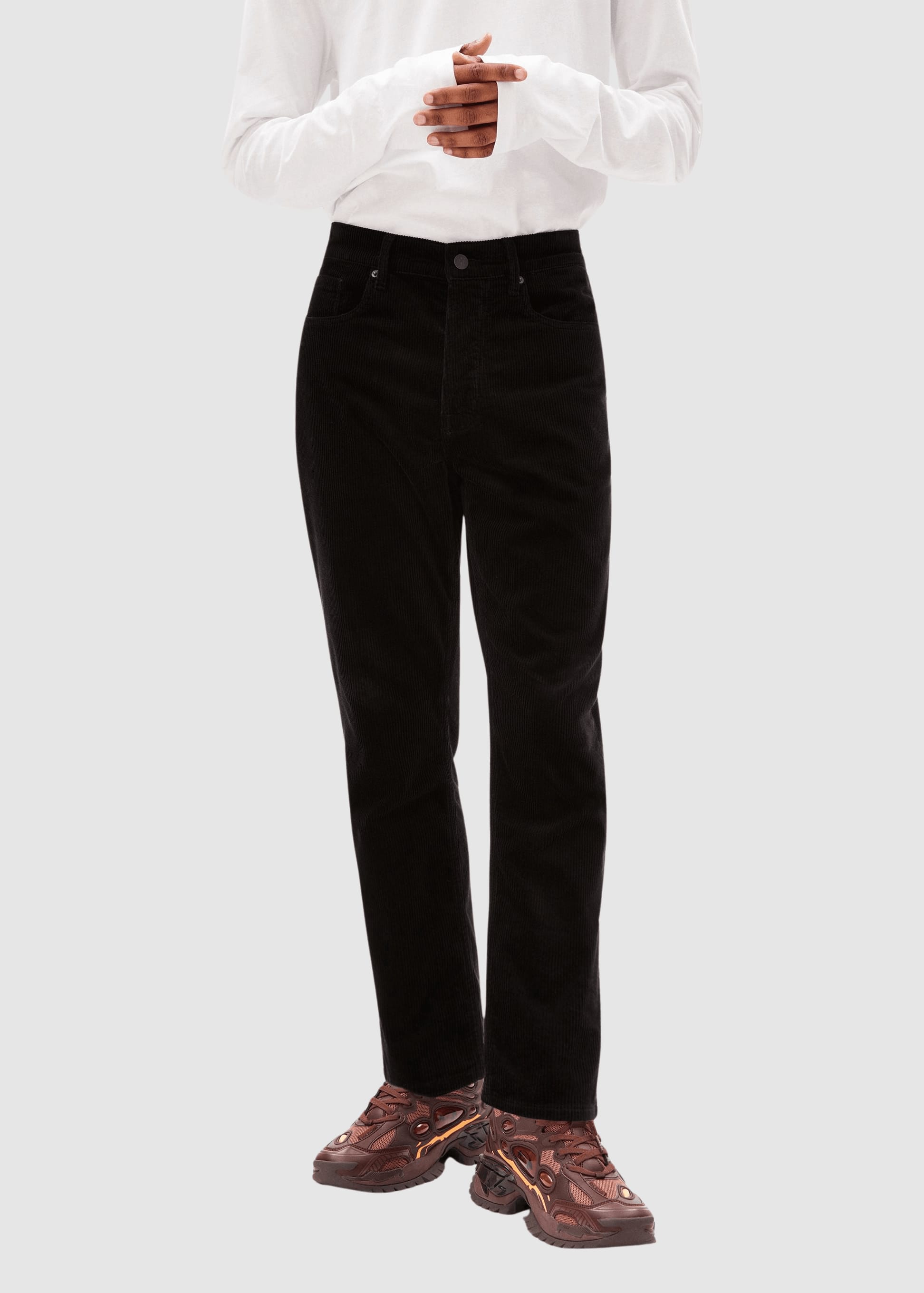 armedangels-maakx-relaxed-corduroy-pant-black-1.jpeg Maakx Relaxed Corduroy Pant Black