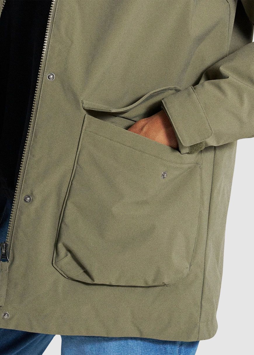 passenger_alaska_recycled_insulated_parka_AW_25_PAS_W_JC_EVMOQ_Dusty_Olive_13_0731eacf5a Alaska Recycled Insulated Parka