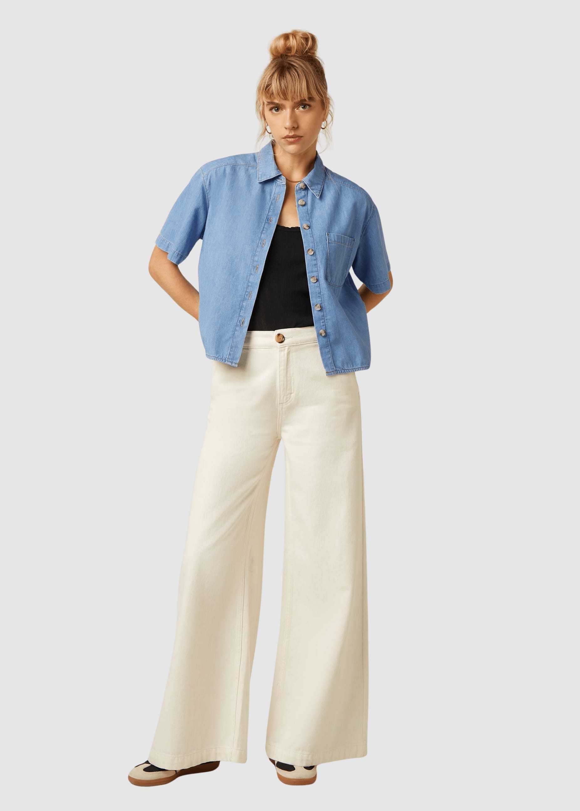 Evalina Blouse Festa Light Denim Blue Tint Evalina Blouse Festa Light Denim Blue Tint
