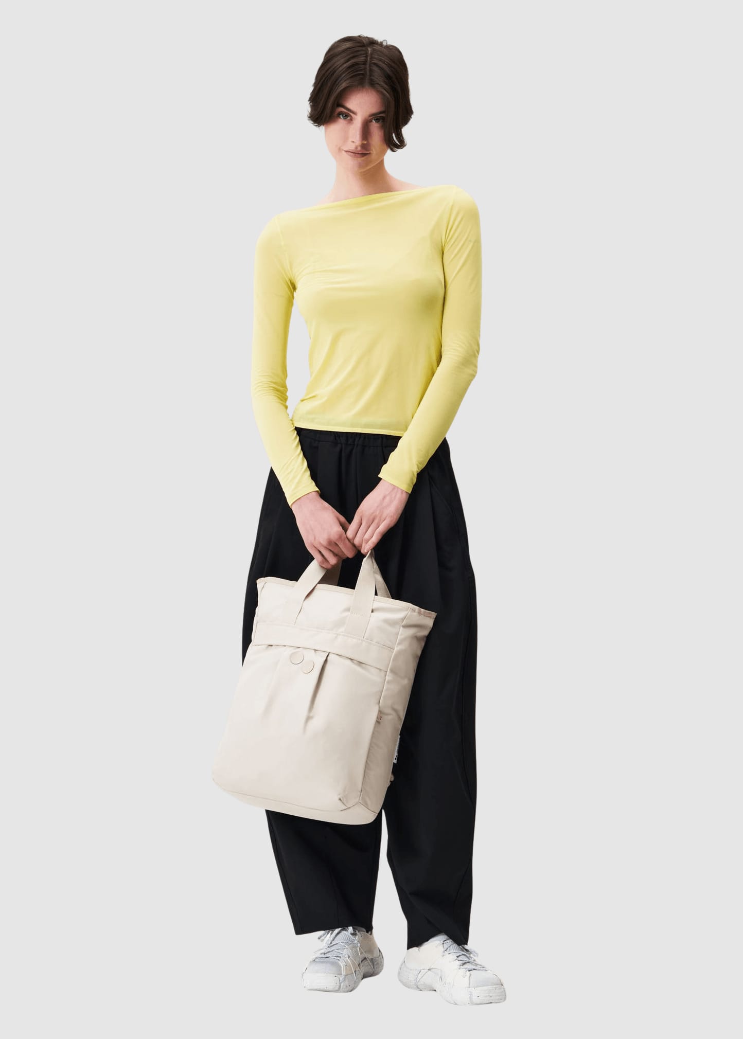Komo Cliff Beige