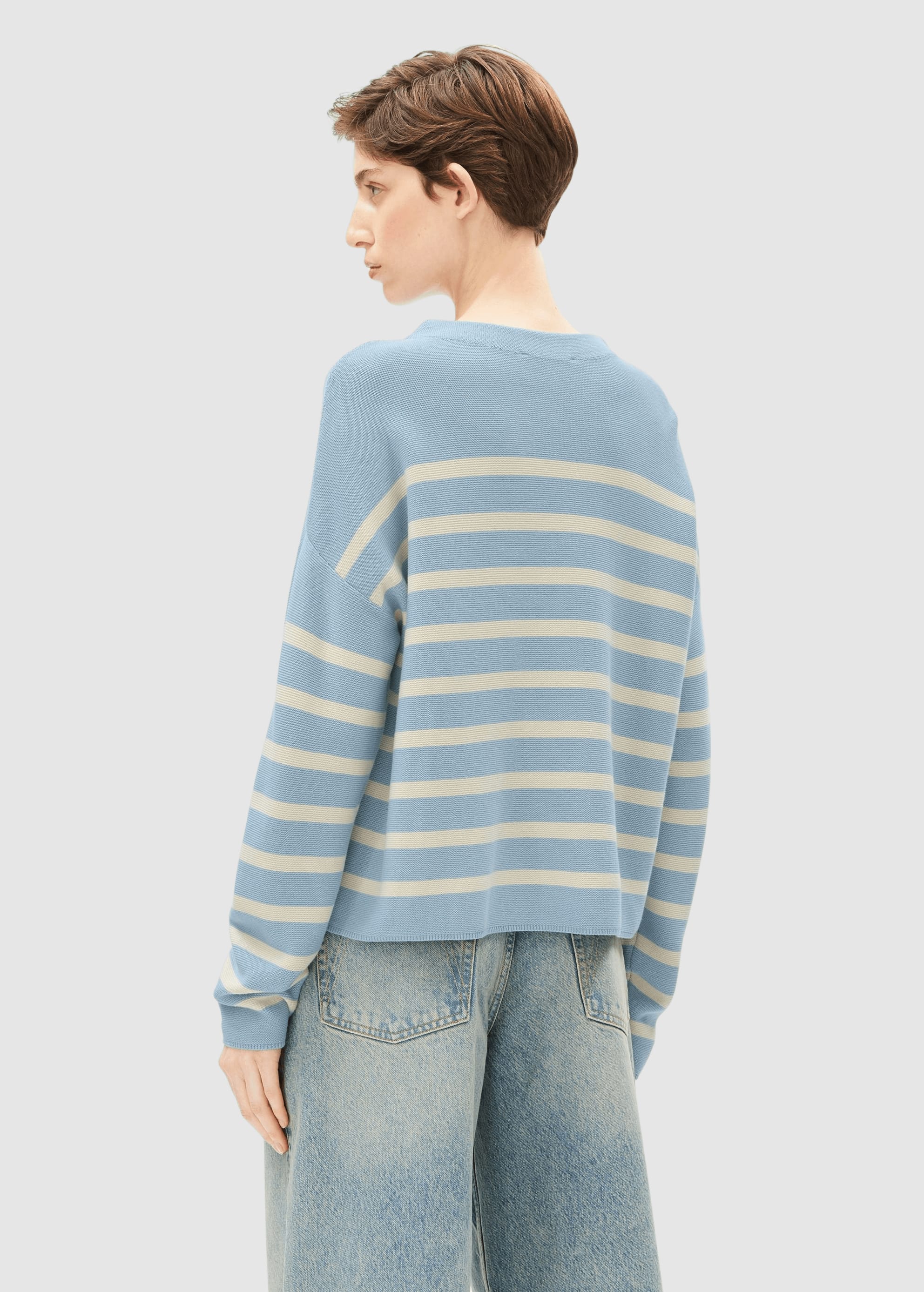 Merinaa Stripes Knit Sweater Blue Glow-Oatmilk