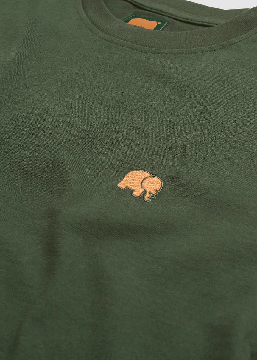 trendsplant-organic-essential-t-shirt-kombu-green-6.jpeg Organic Essential T-Shirt Kombu Green