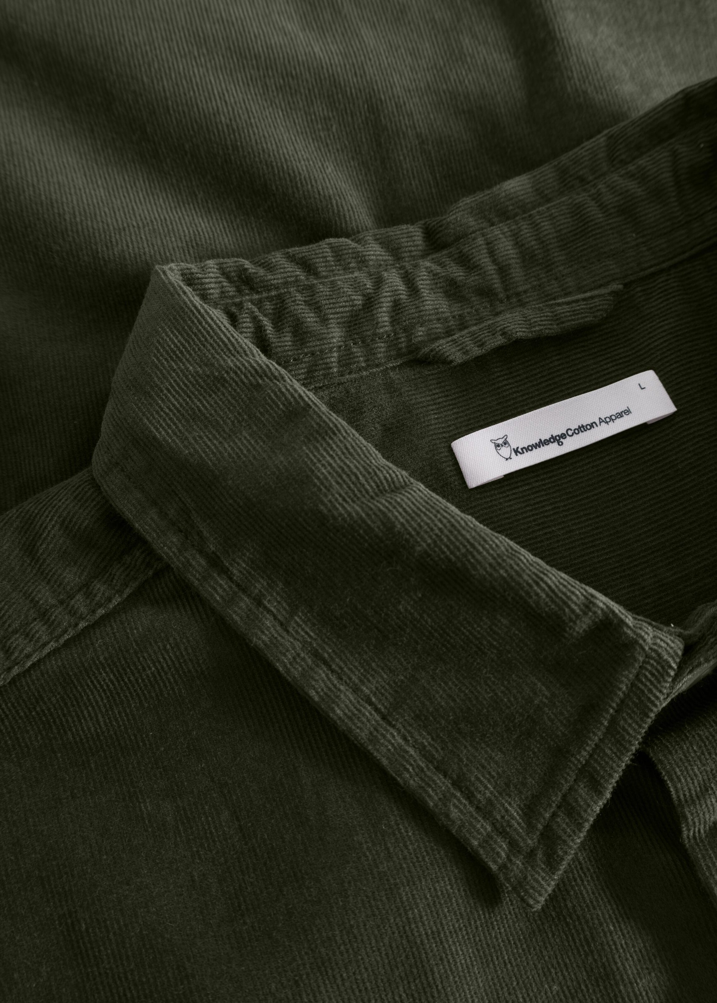 knowledge-cotton-apparel-dune-regular-corduroy-shirt-forrest-night-7.jpeg Dune Regular Corduroy Shirt Forrest Night