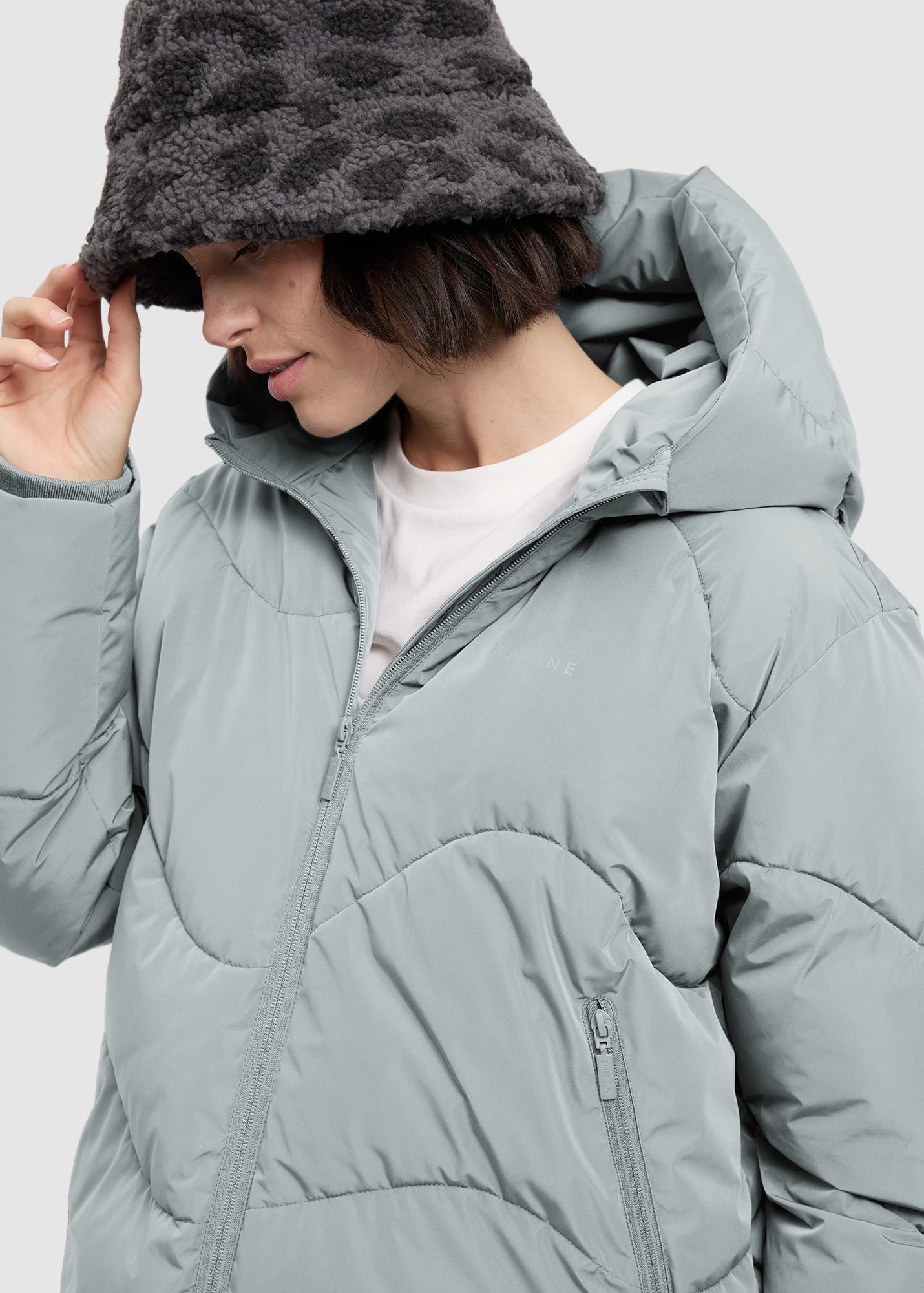 mazine-waves-quilt-short-puffer-jacket-ice-green-5.jpeg Waves Quilt Short Puffer Jacket Ice Green