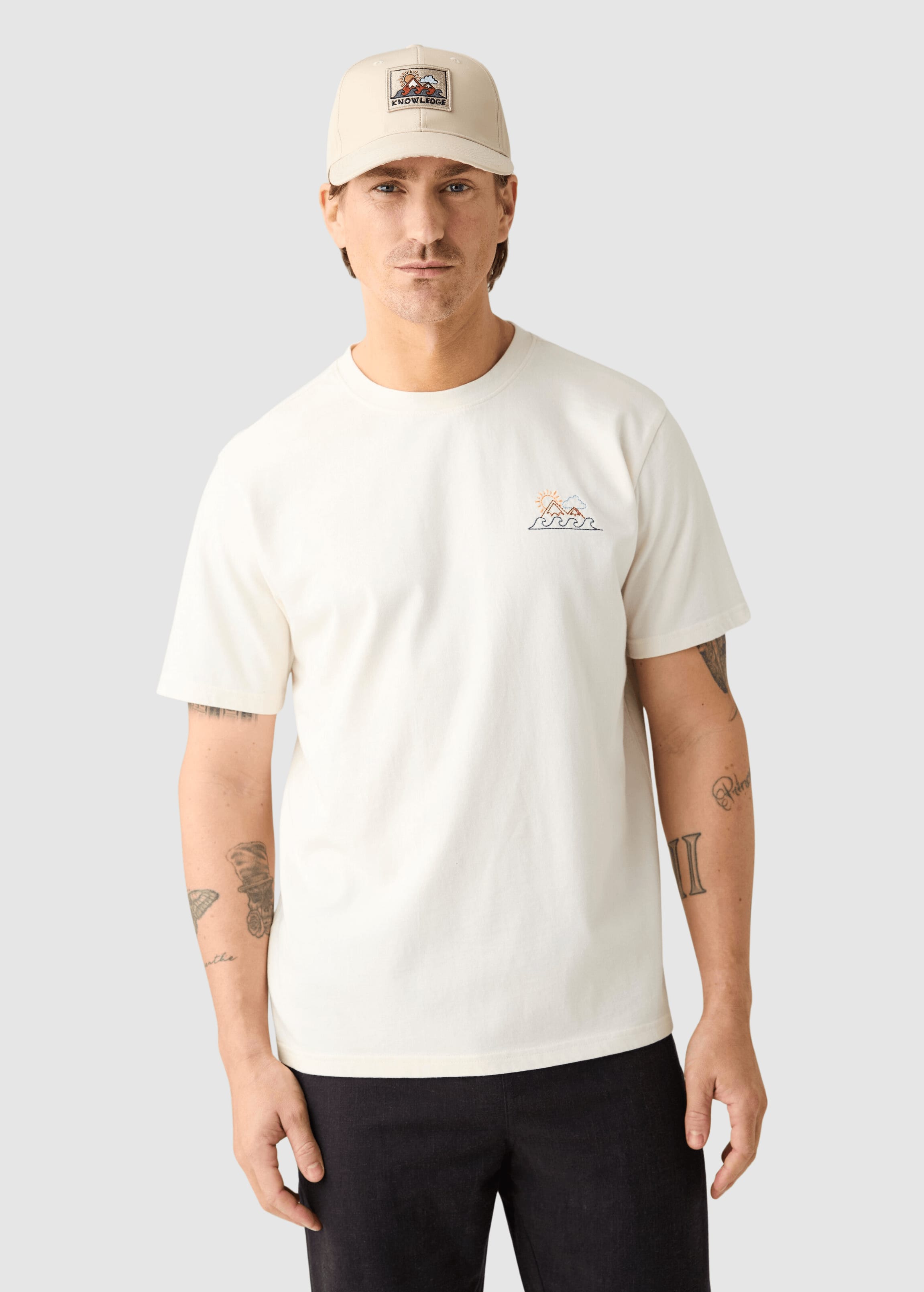 Chest Print T-Shirt Egret Chest Print T-Shirt Egret