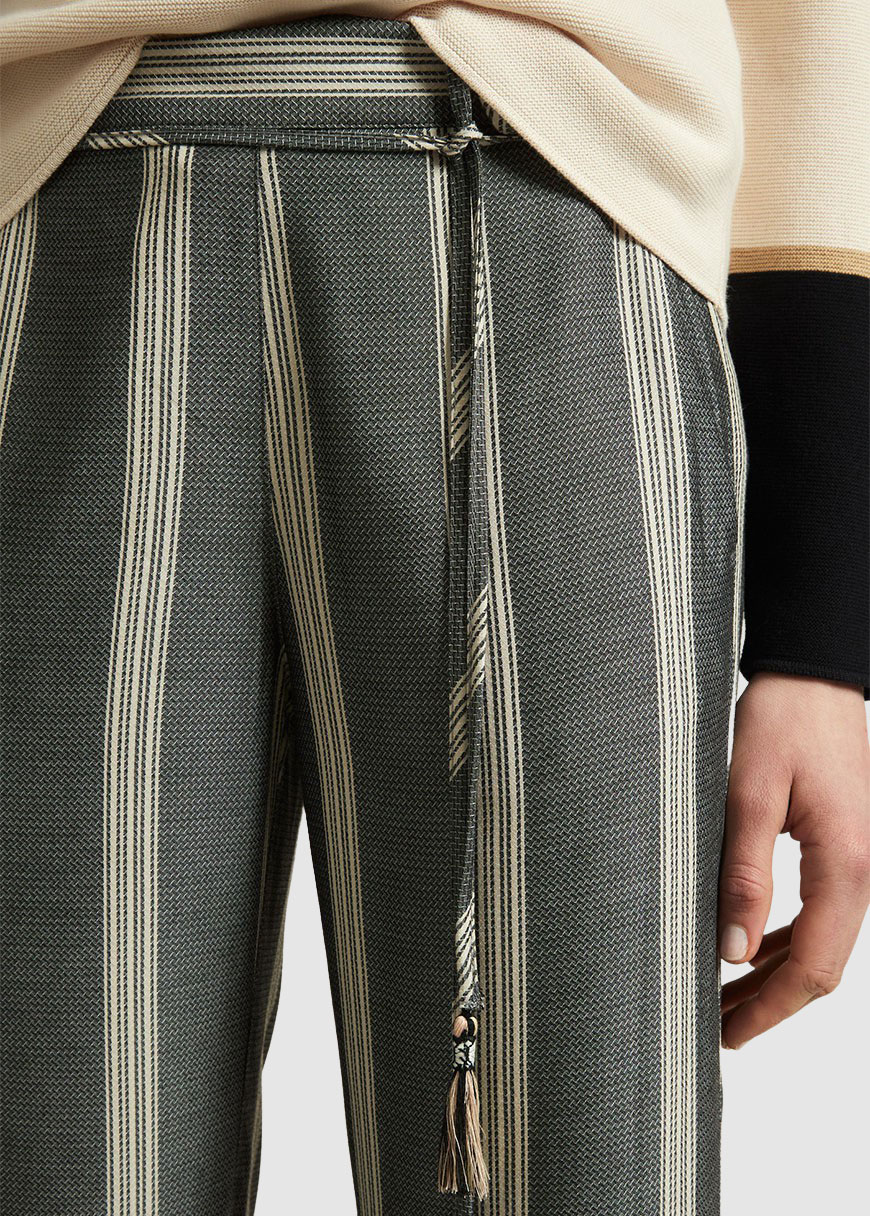 Marlenehose mit Streifen Marlenehose mit Streifen