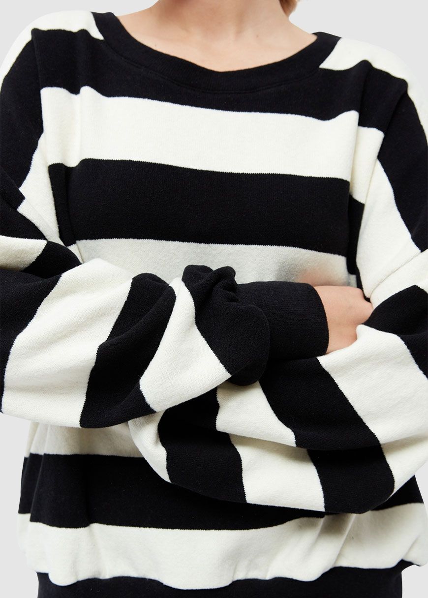 givn_gb_ada_AW_25_GIVN_GB_2063_Off_White_Black_Stripes_4_e38d1da1bd GBAda