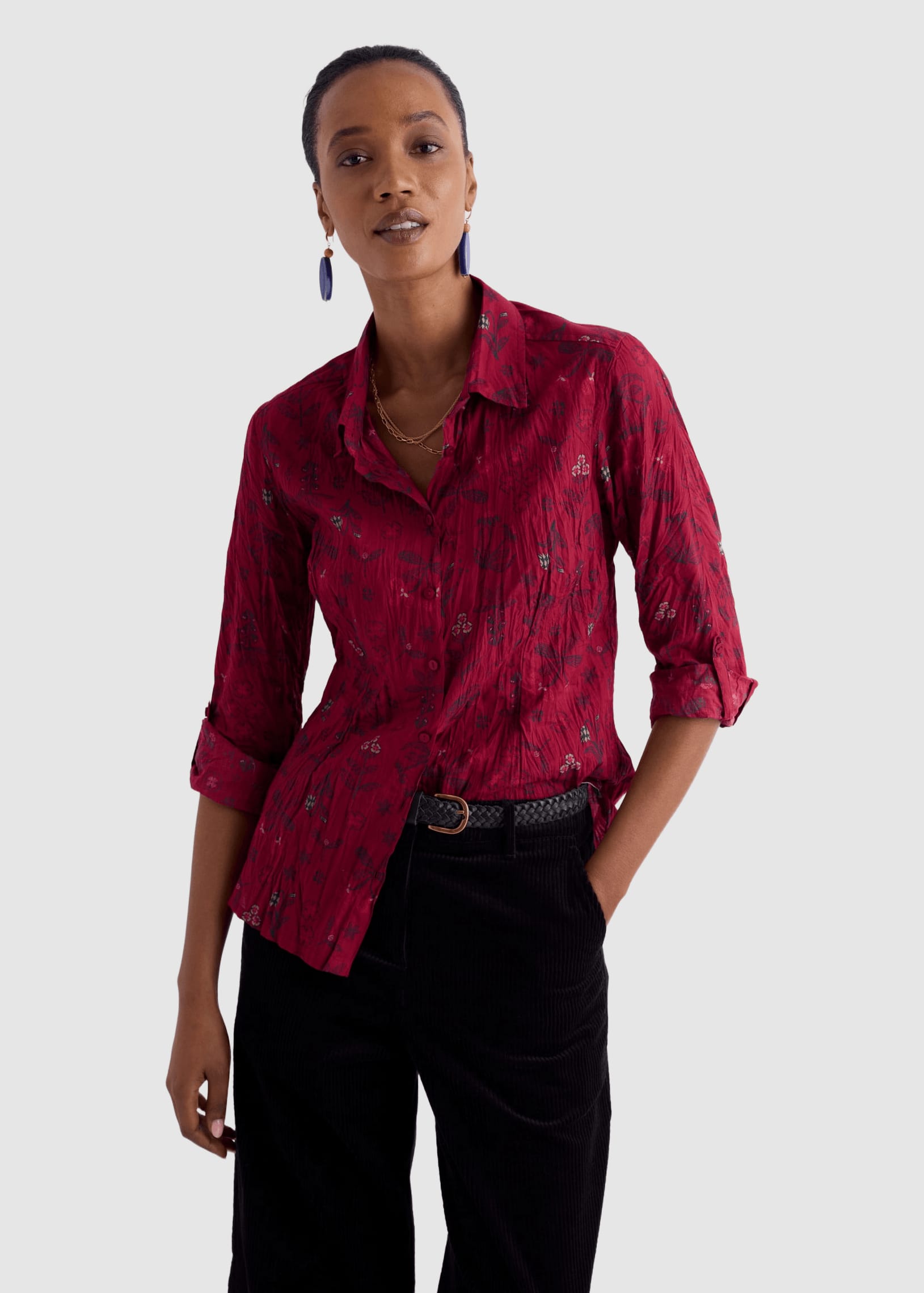 Larissa Shirt Tapestry Flowers Dahlia