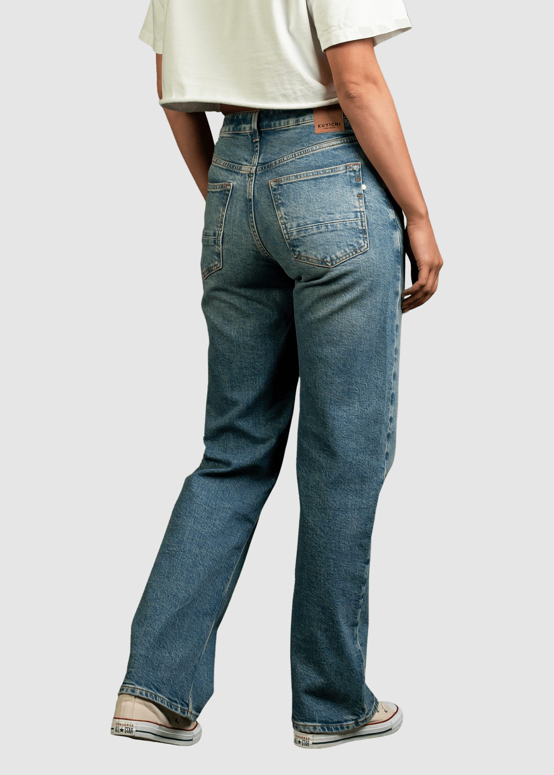 kuyichi-izabella-straight-smoked-indigo-3.jpeg Izabella Straight Smoked Indigo