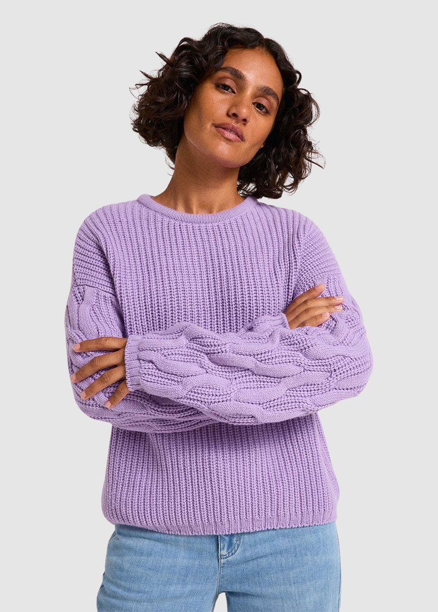 Pullover mit Zopfmuster Pullover mit Zopfmuster