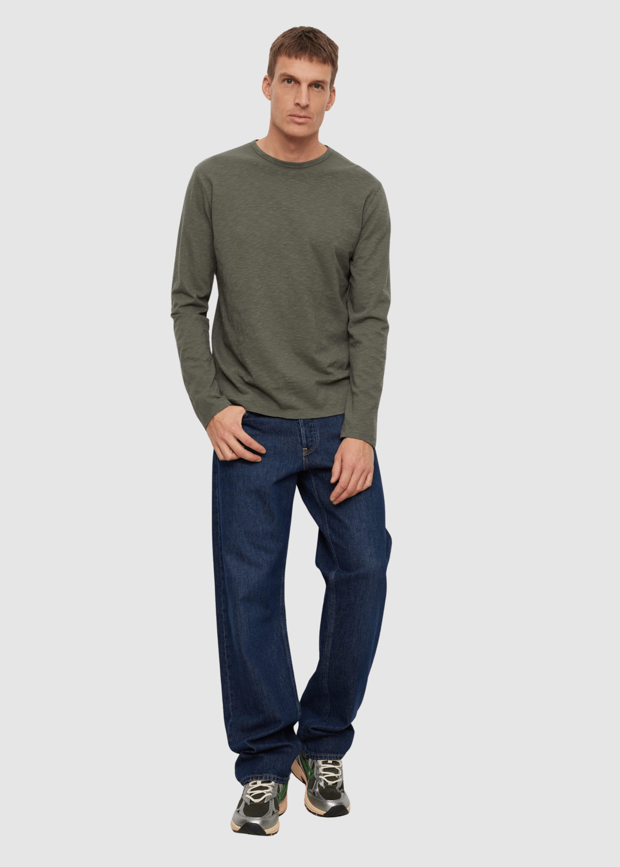 recolution-maca-dark-khaki-4.jpeg Maca Dark Khaki