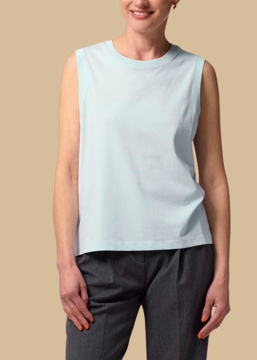 Cropped_Tanktop_w_blue_soul_3_c0ed5eedef.jpg Cropped Tanktop Woman Blue Ice