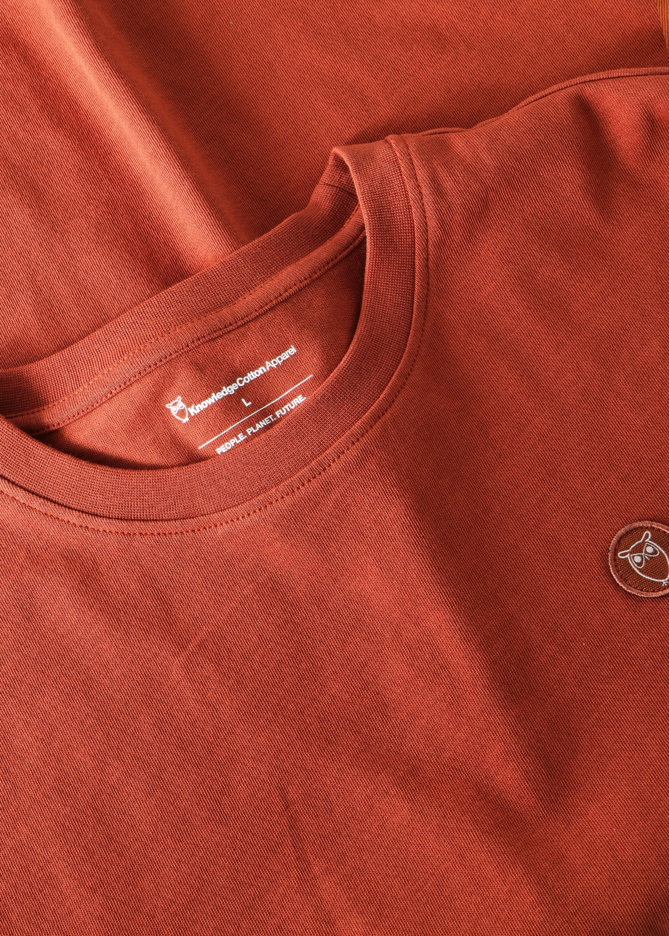 Badge T-Shirt Burnt Brick
