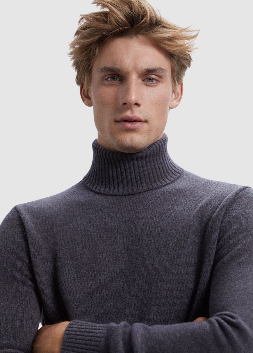 Brun Knit Man