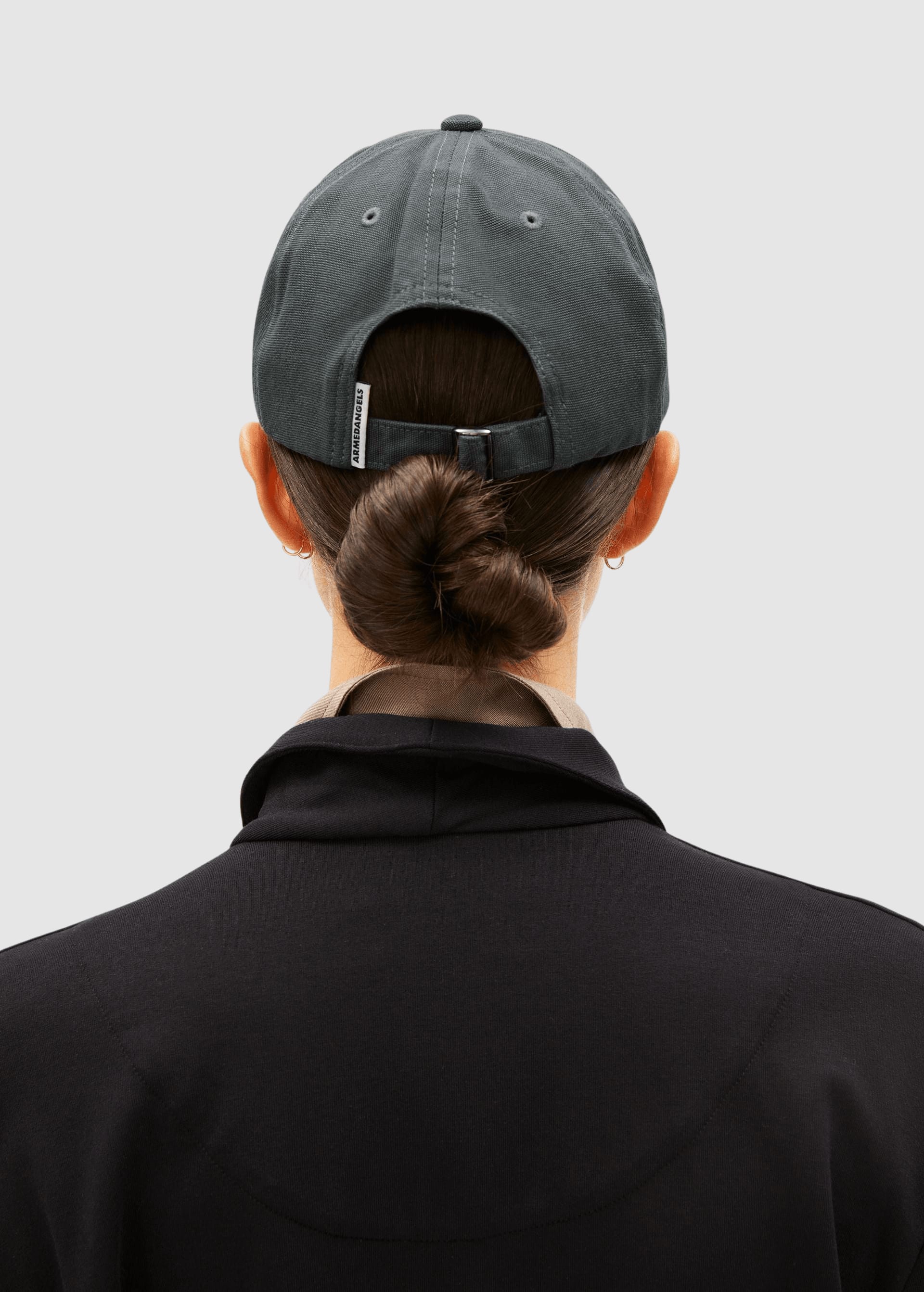 armedangels-yenaas-bold-cap-w-space-steel-4.jpeg Yenaas Bold Cap W Space Steel