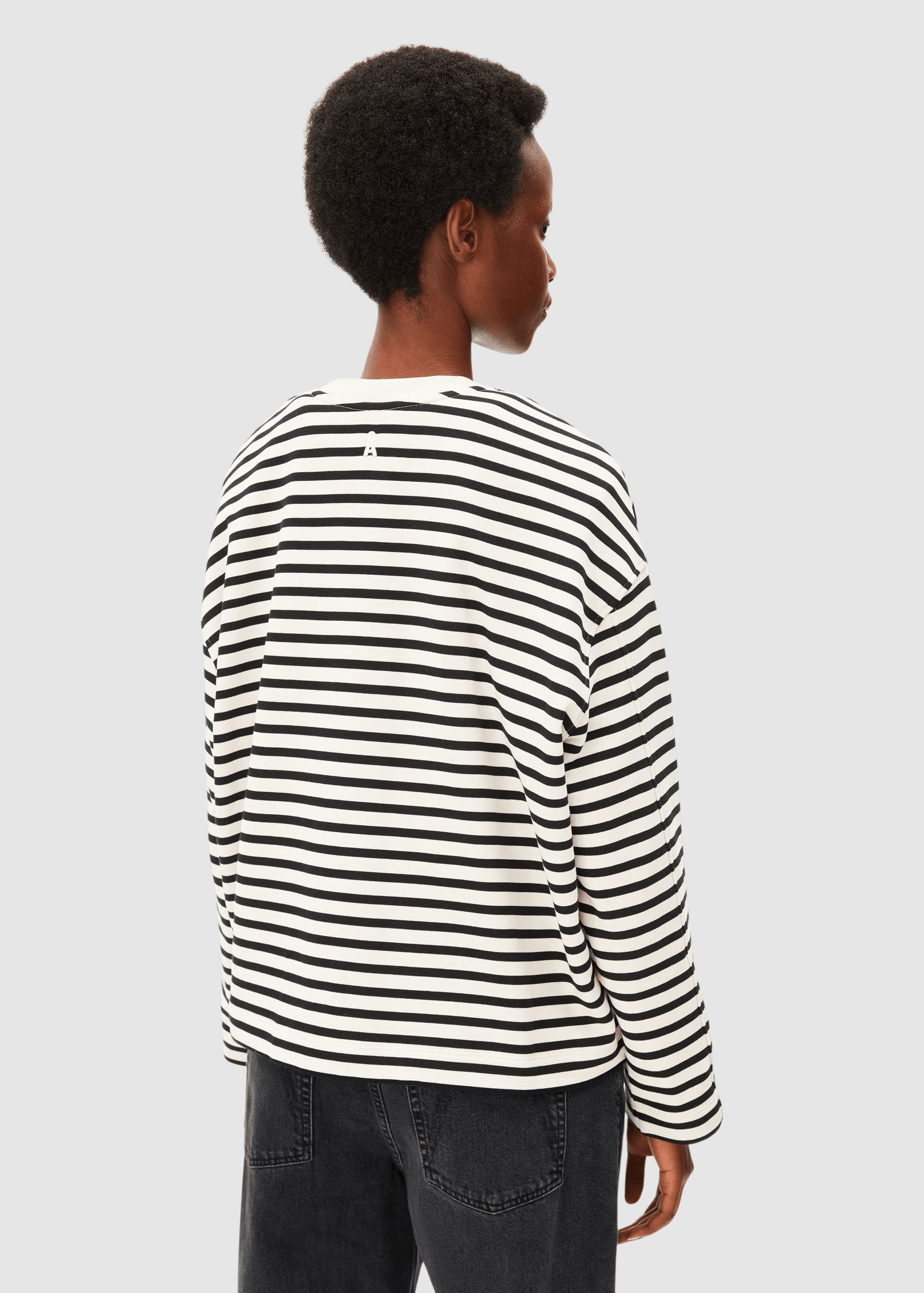 armedangels-frankaa-maarlen-stripe-sweat-undyed-black-2.jpeg Frankaa Maarlen Stripe Sweat Undyed Black