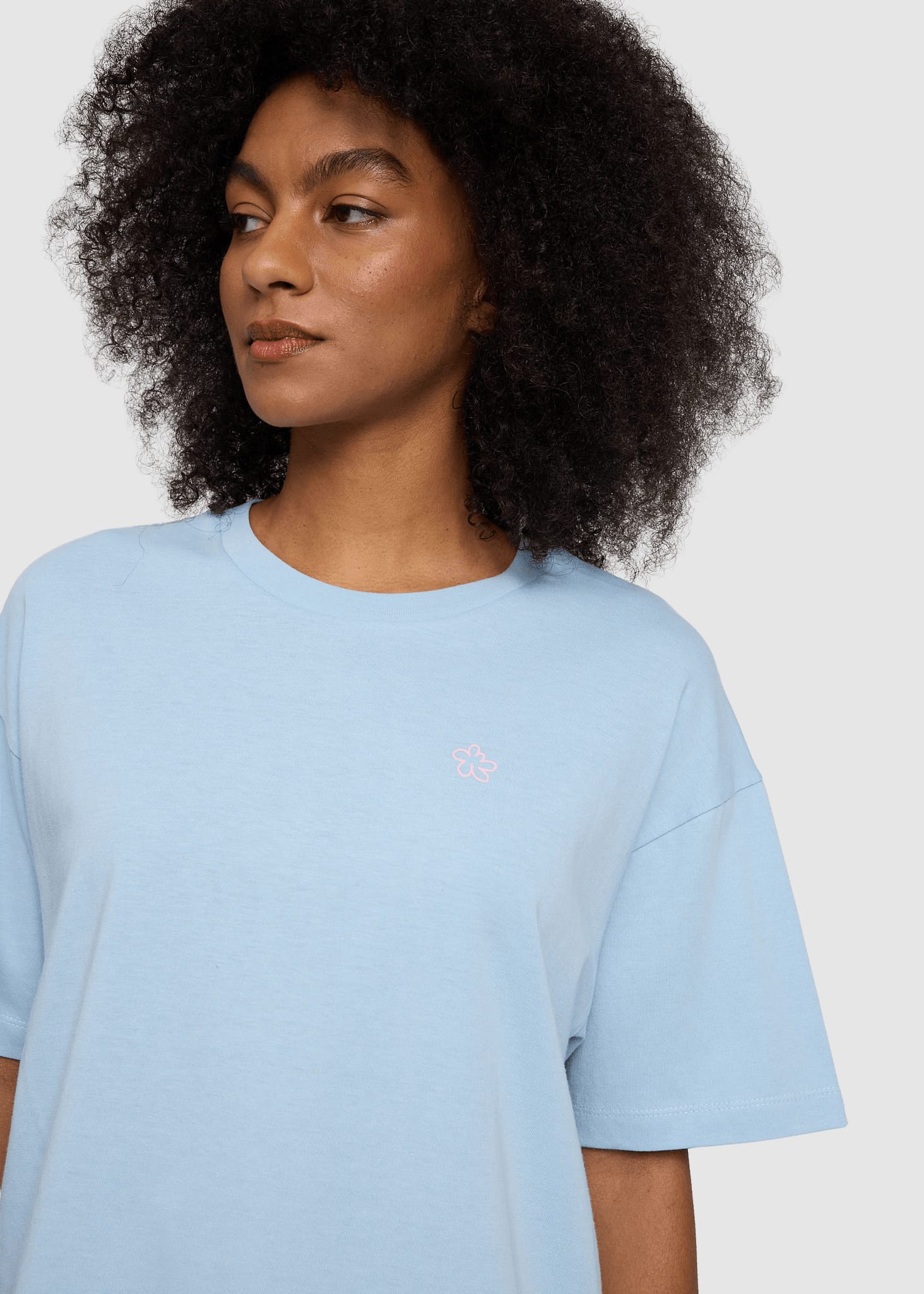 Back Print T-Shirt Foggy Blue Flowers Back Print T-Shirt Foggy Blue Flowers