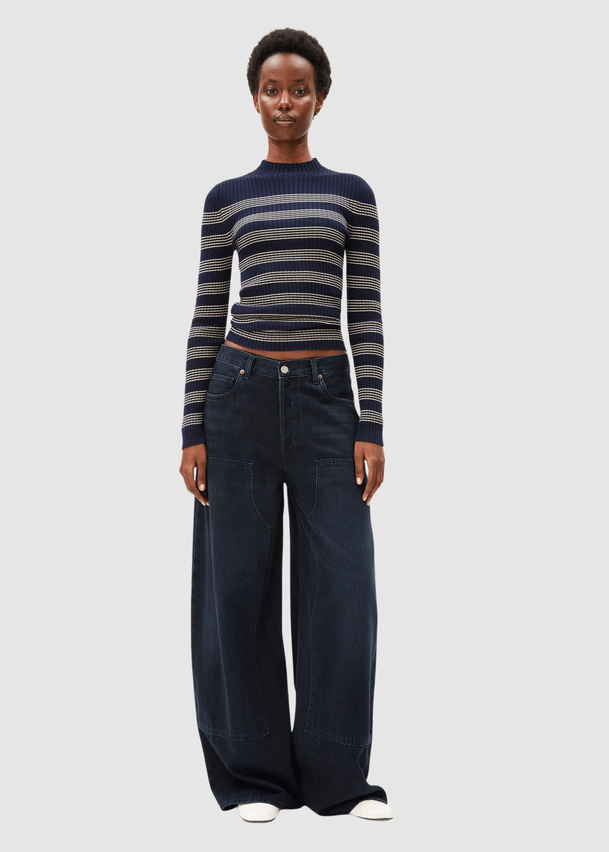 armedangels-alaania-striped-knit-sweater-tinted-navy-golden-hay-5.jpeg Alaania Striped Knit Sweater Tinted Navy Golden Hay