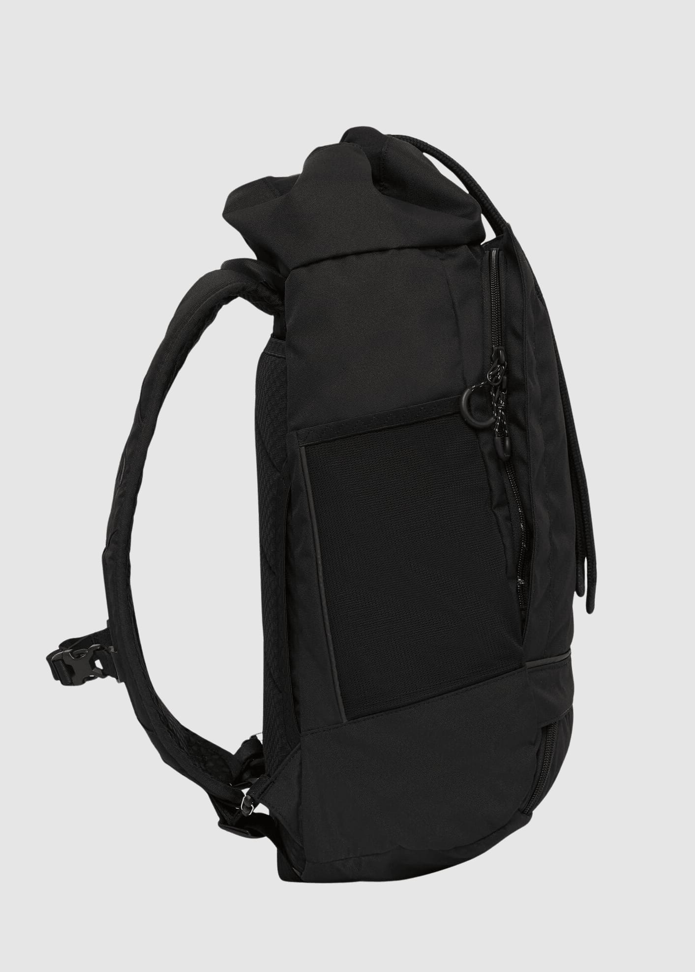 Blok Medium Rooted Black