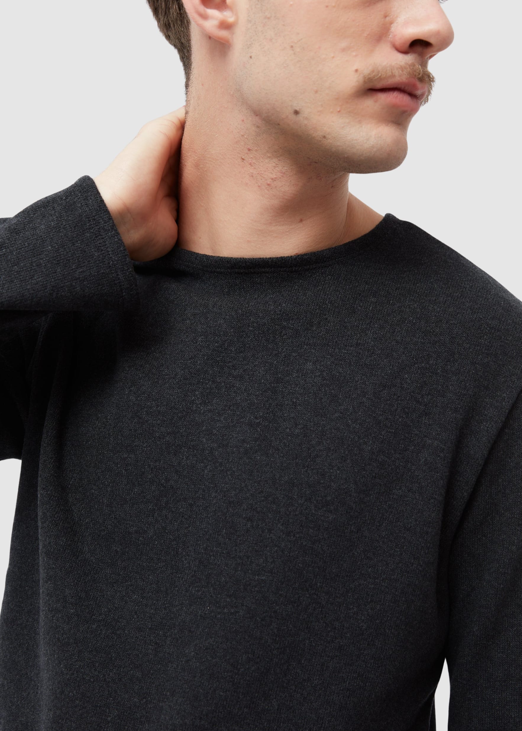 givn-gbian-dark-grey-4.jpeg Gbian Dark Grey