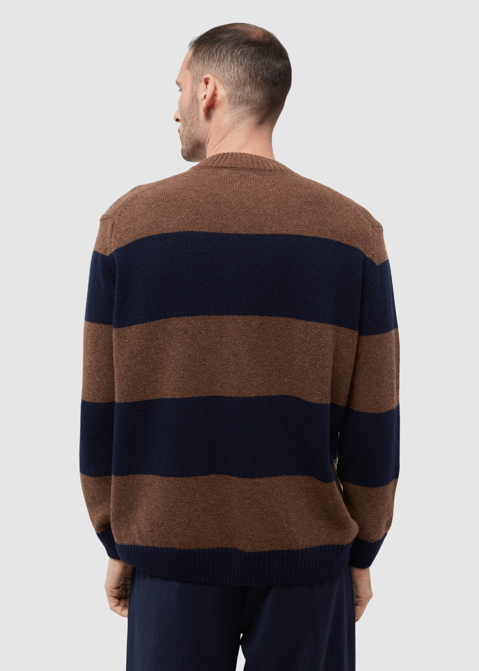 Gbivan Oak Brown / Midnight Blue