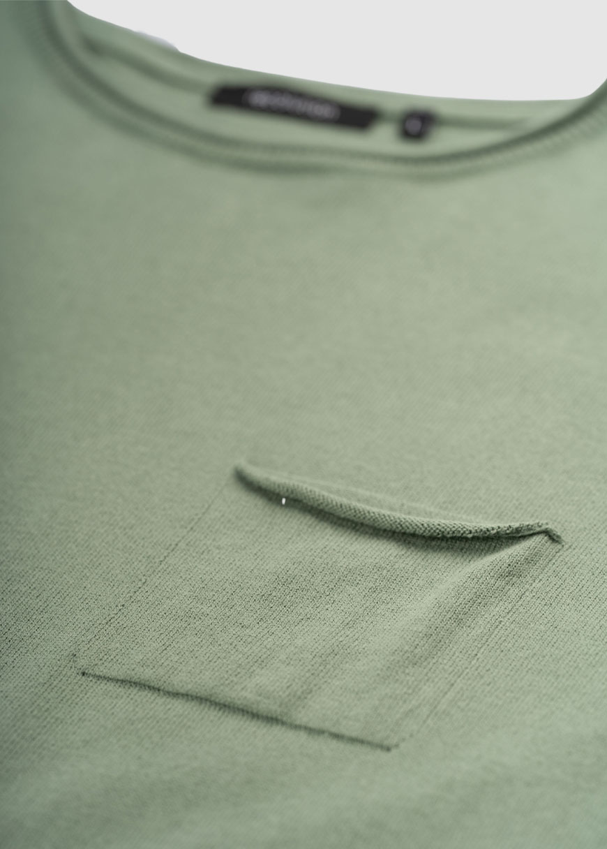 Light Knit Crew Neck Light Knit Crew Neck