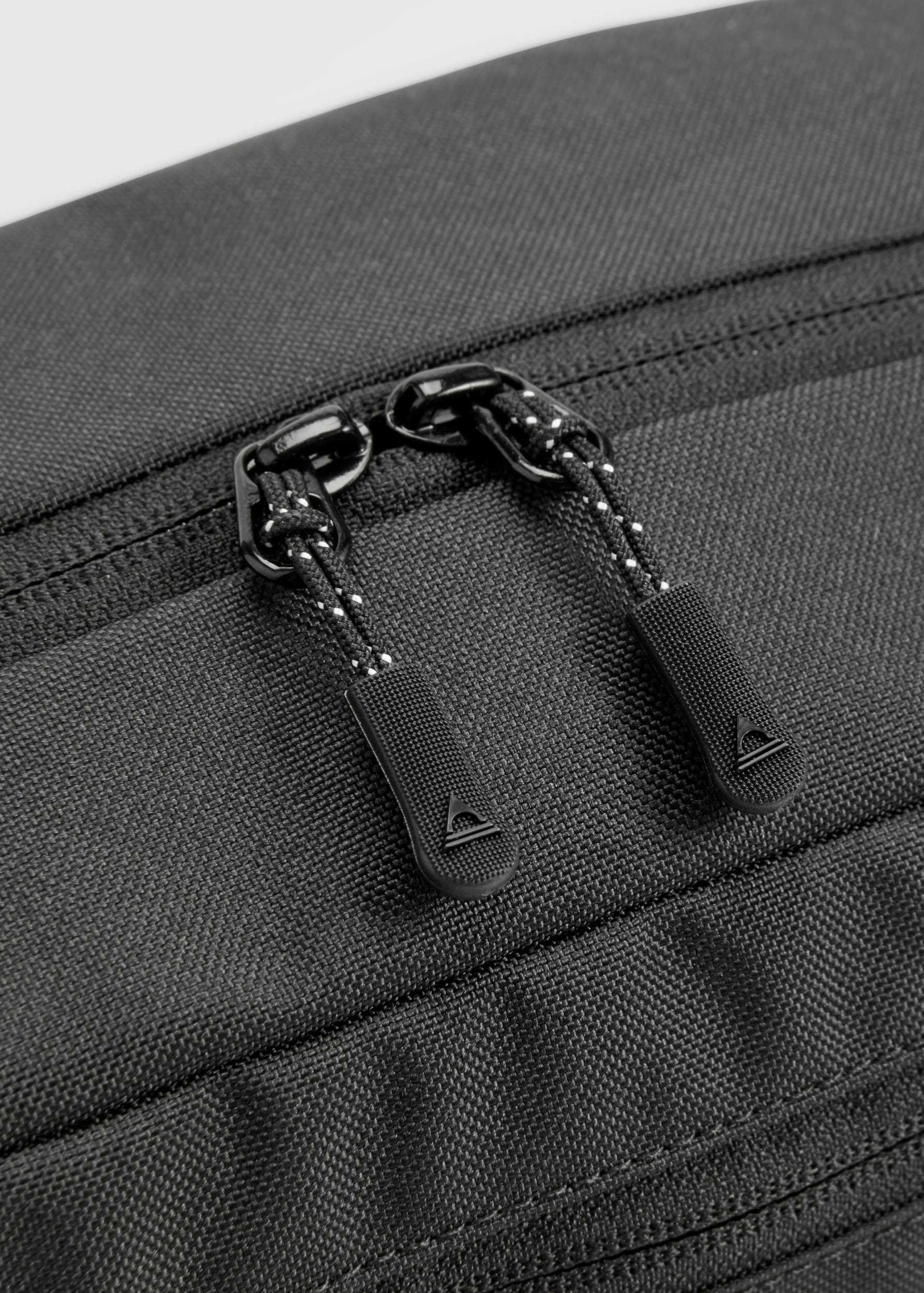 Boondocker Recycled Hip Pack 2.0 Black