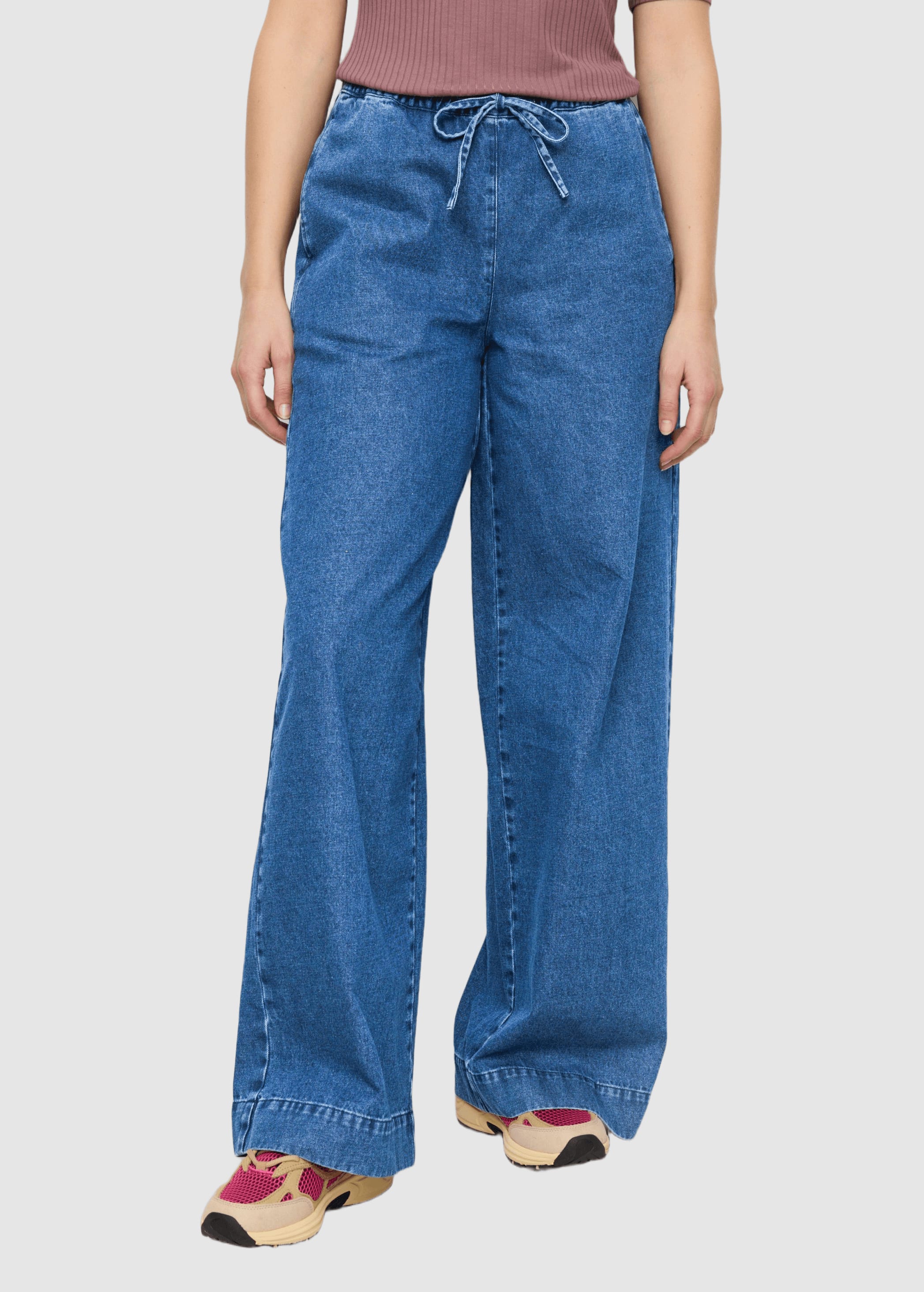 recolution-buttercub-blue-1.jpeg Buttercub Blue