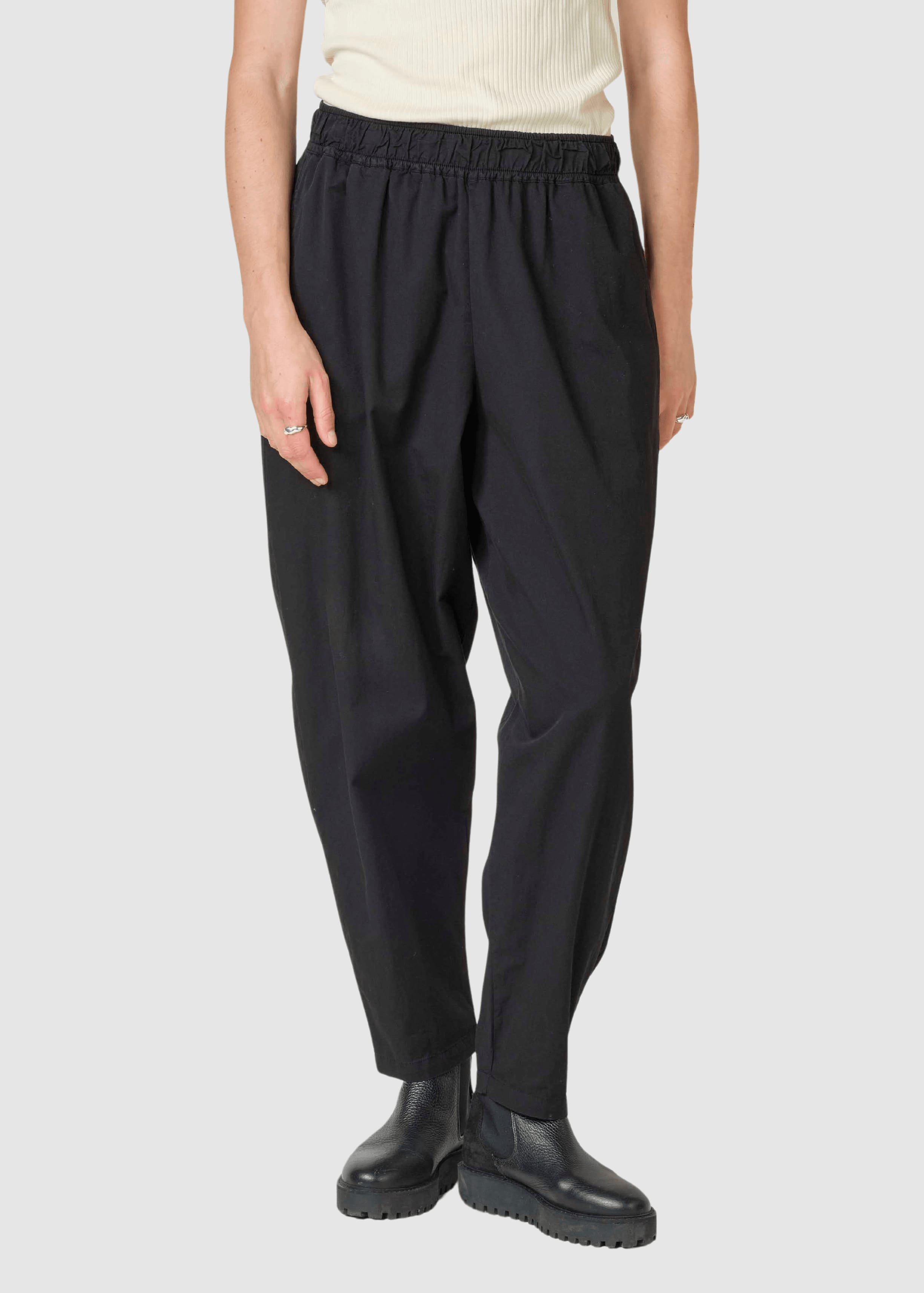Aya Pants Black
