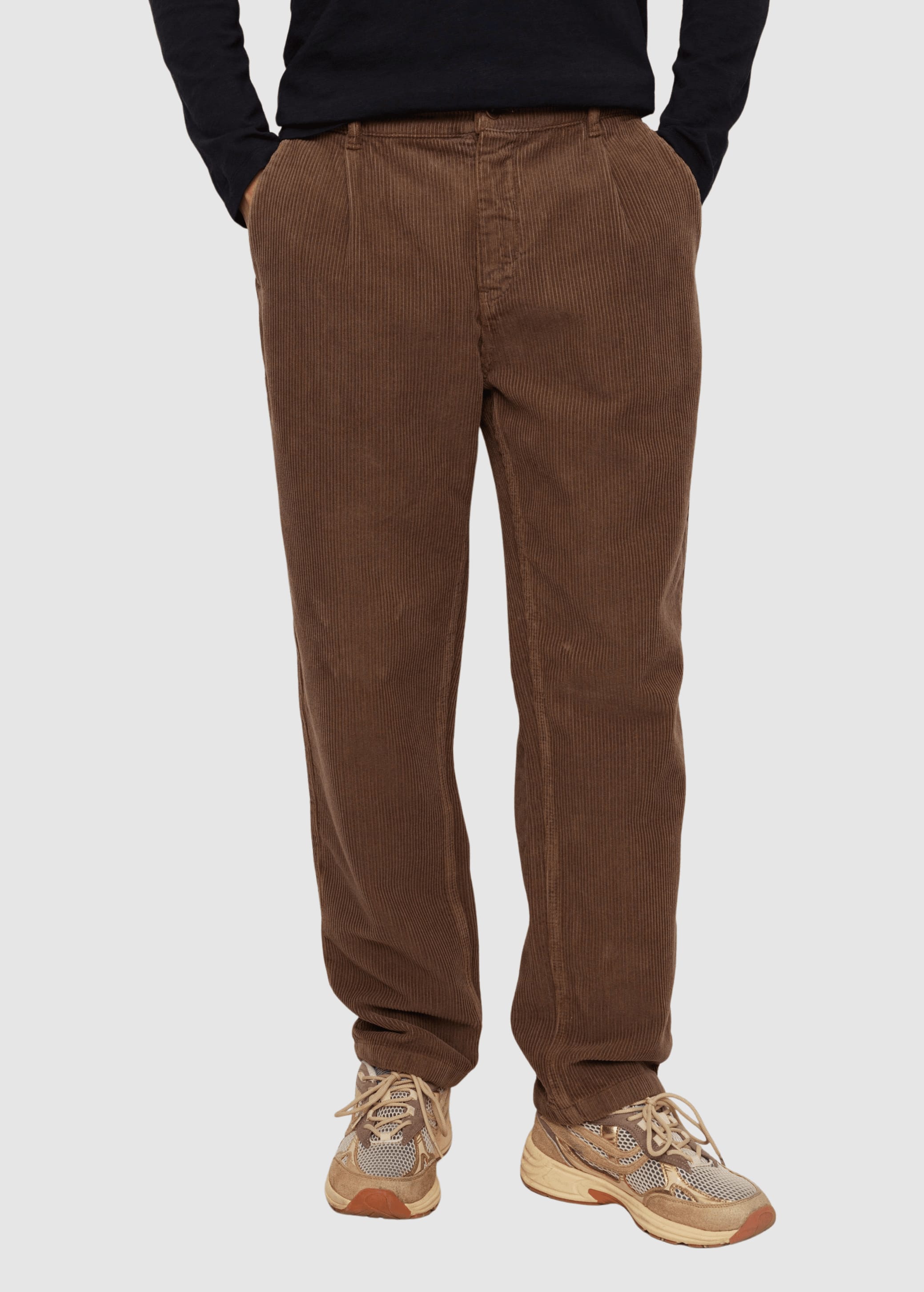 Oak Corduroy Coffee Brown