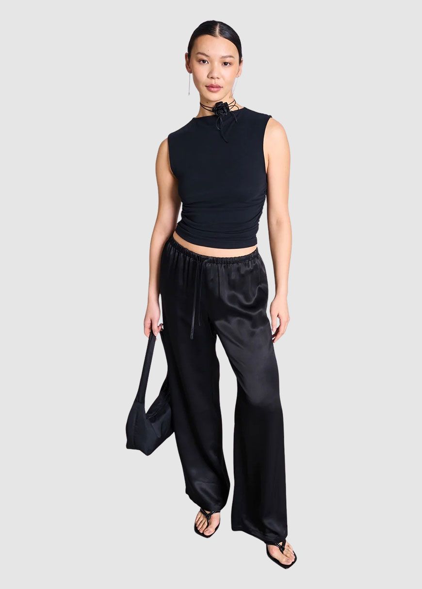 jan_n_june_fris_AW_25_JJ_8348_Black_2_6c05502f7f Fris
