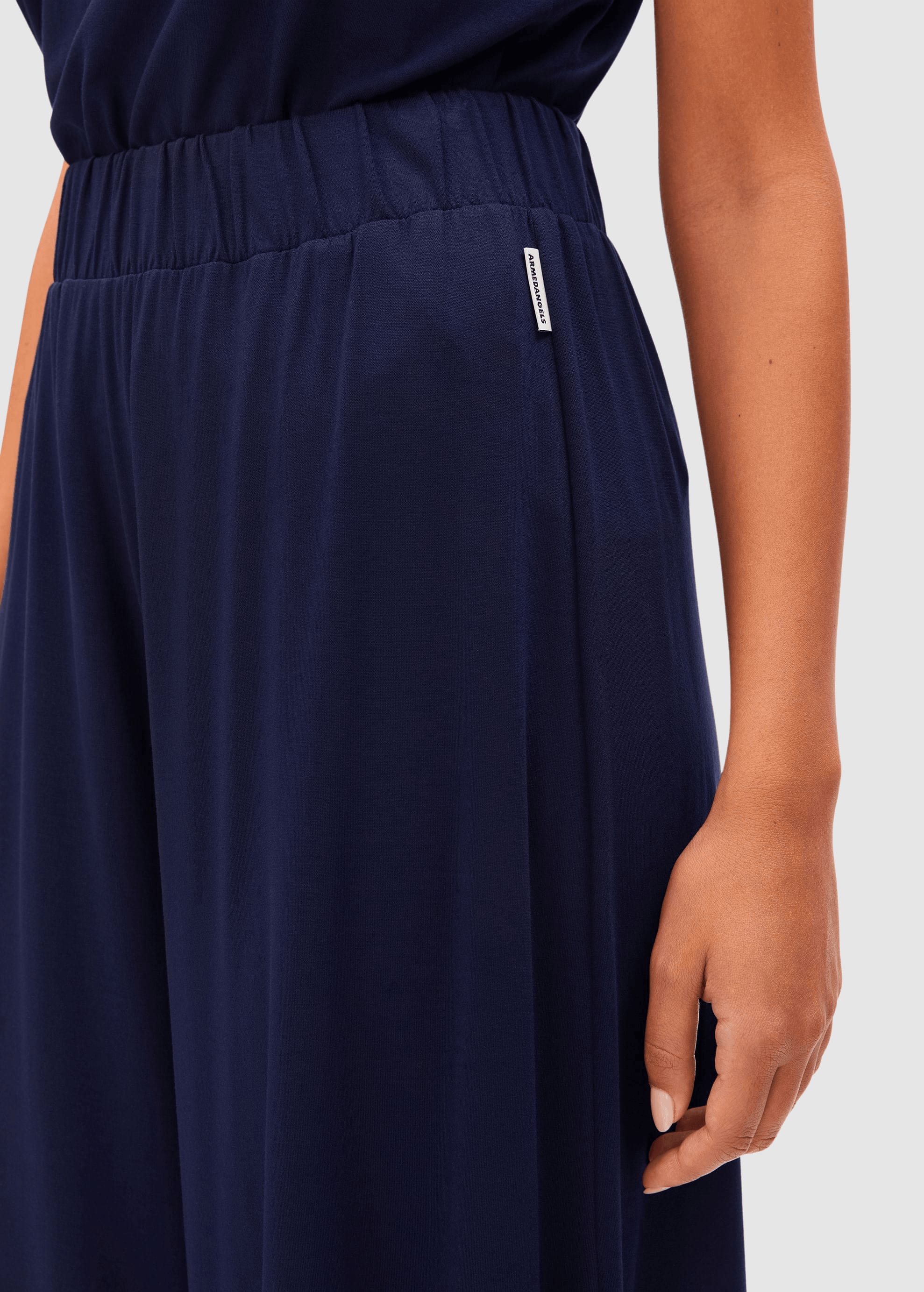 Cropped Jersey Pant Tinted Navy