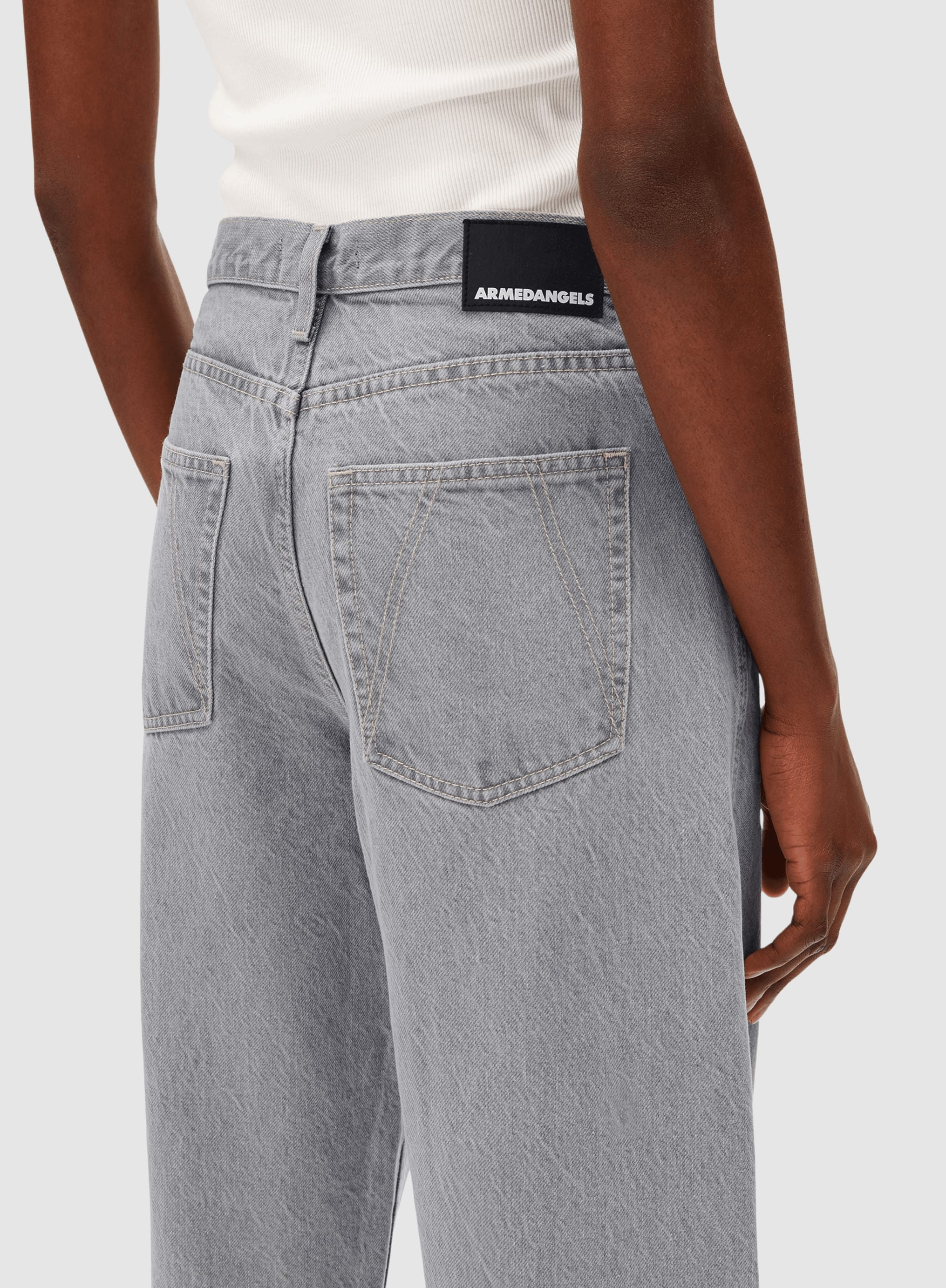 Baarly High Waist Barrel Jean Loa