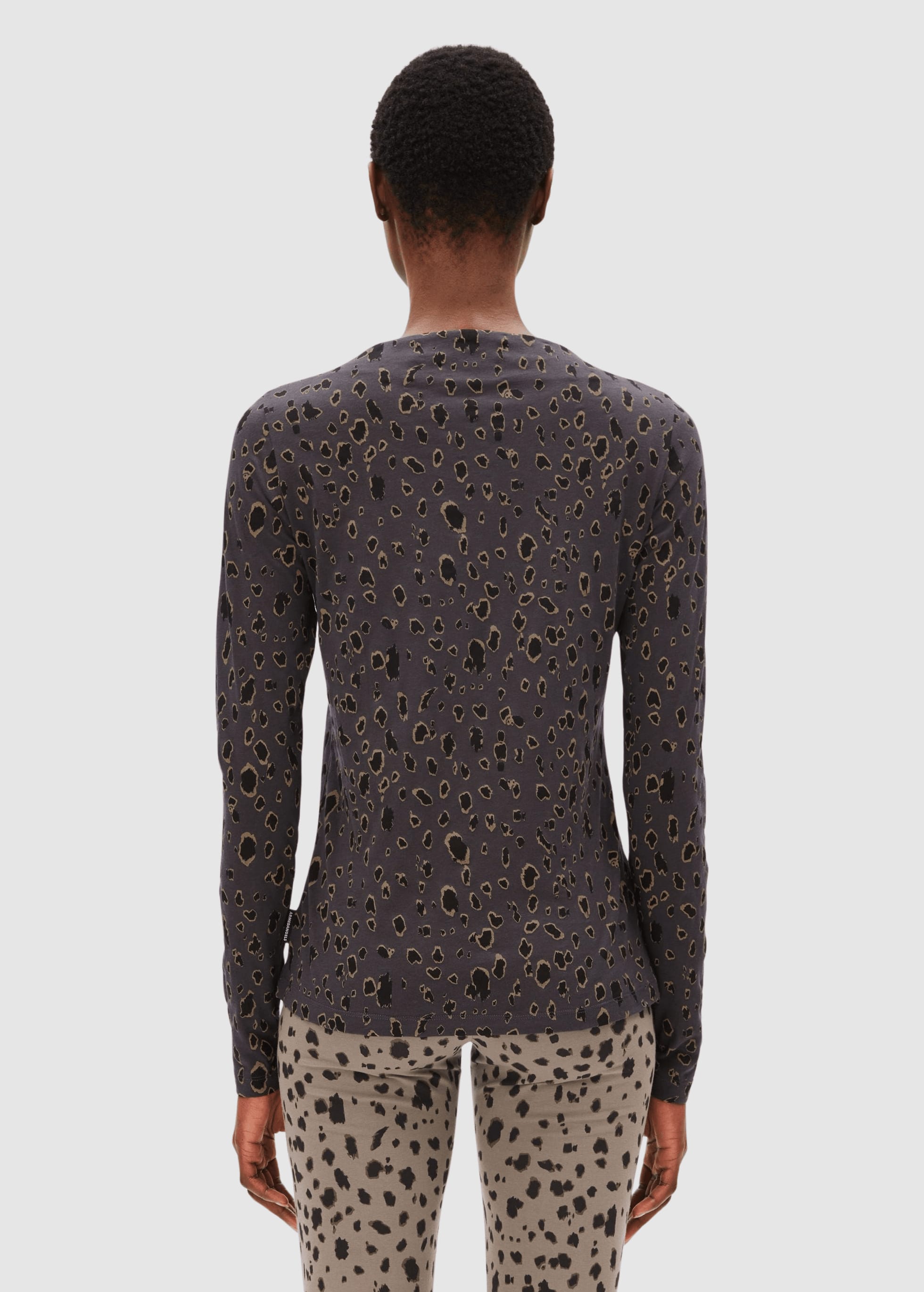 Leo Longsleeve Dark Steel