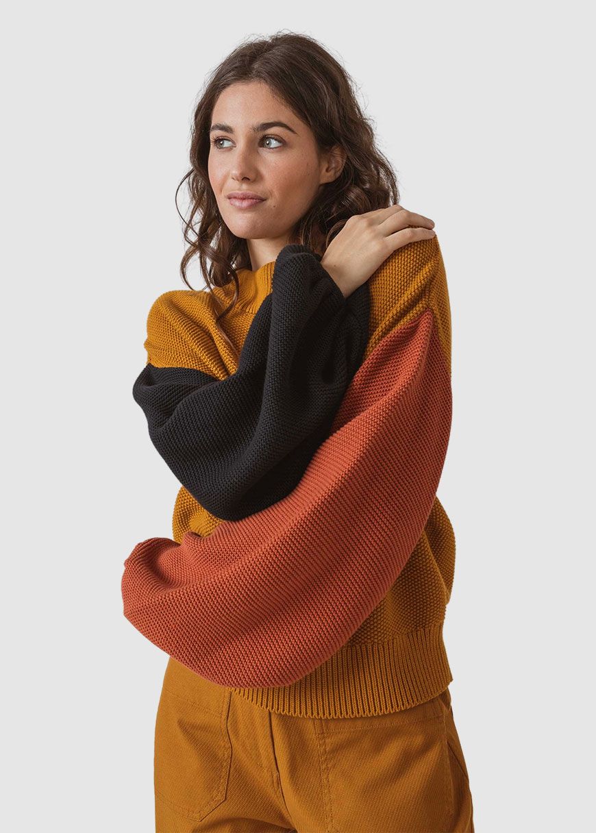 Aitza Women Sweater Aitza Women Sweater