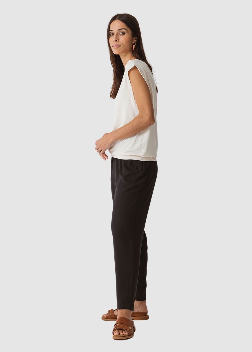 Hamaika Women T-Shirt Hamaika Women T-Shirt