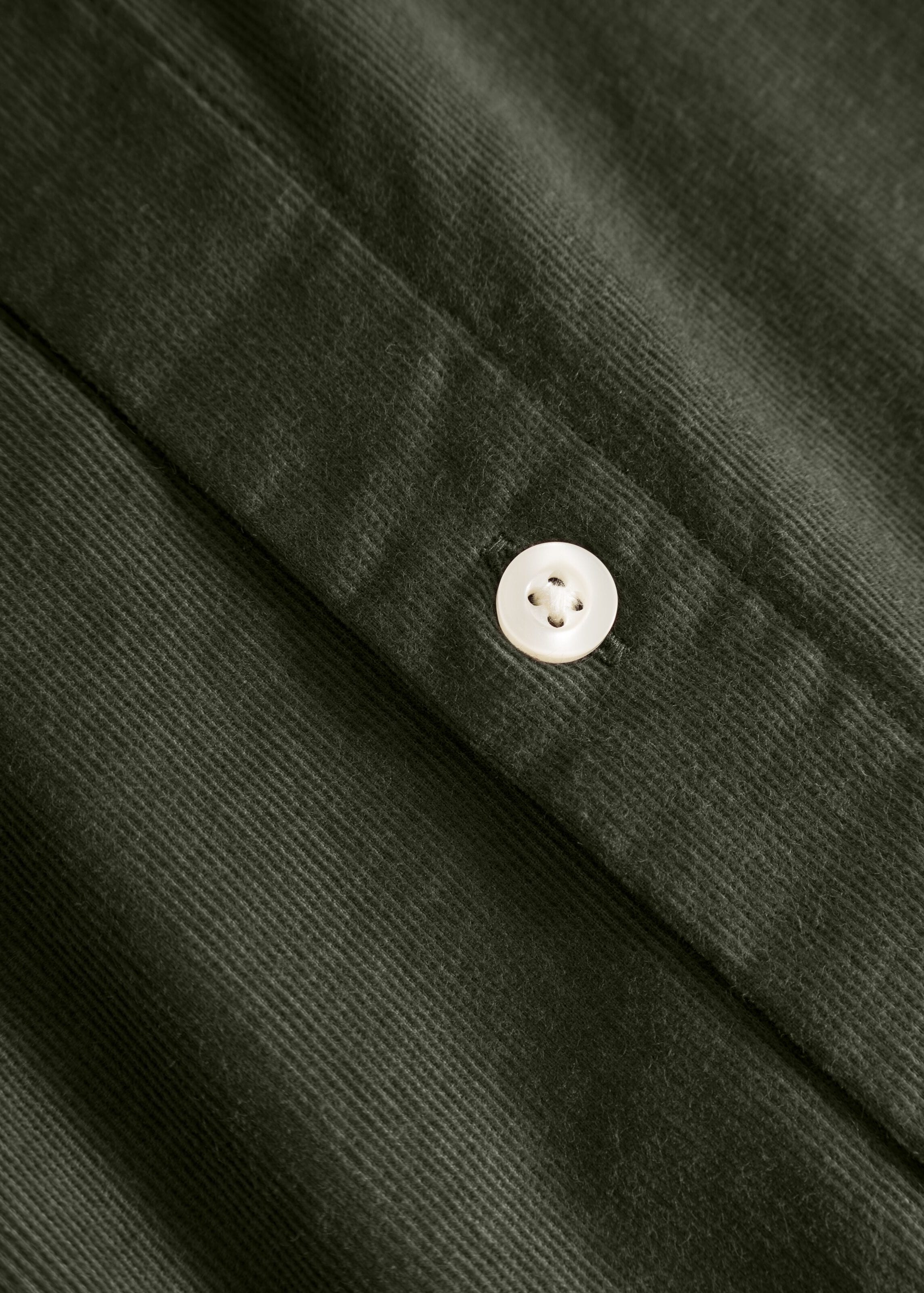 knowledge-cotton-apparel-dune-regular-corduroy-shirt-forrest-night-8.jpeg Dune Regular Corduroy Shirt Forrest Night