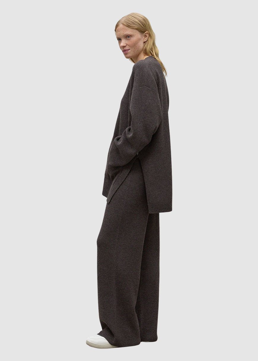 Nimalf Knit Woman Nimalf Knit Woman