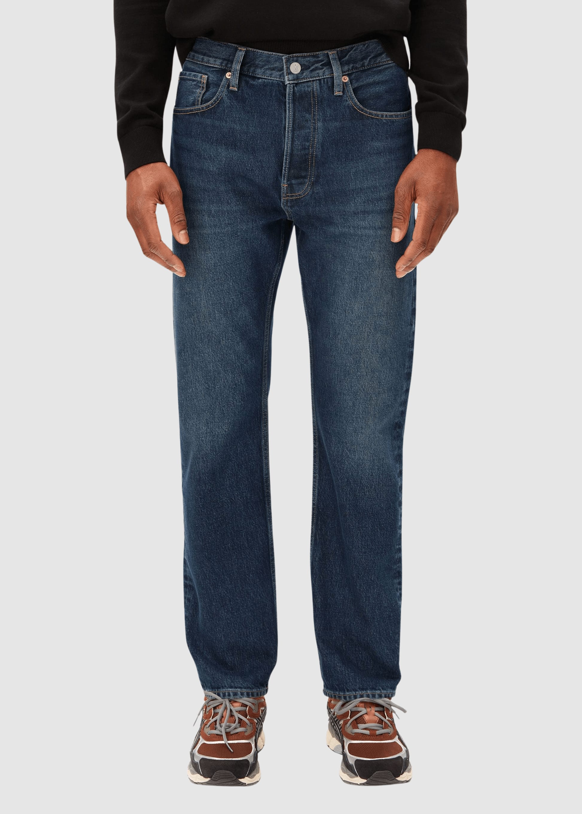 armedangels-maadox-classic-straight-jean-moonstone-1.jpeg Maadox Classic Straight Jean Moonstone